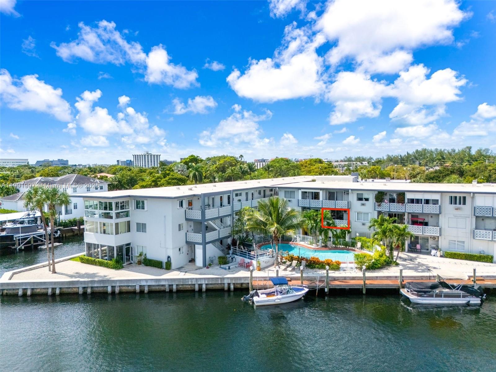 13105 Ixora Ct #207 North Miami, FL 33181