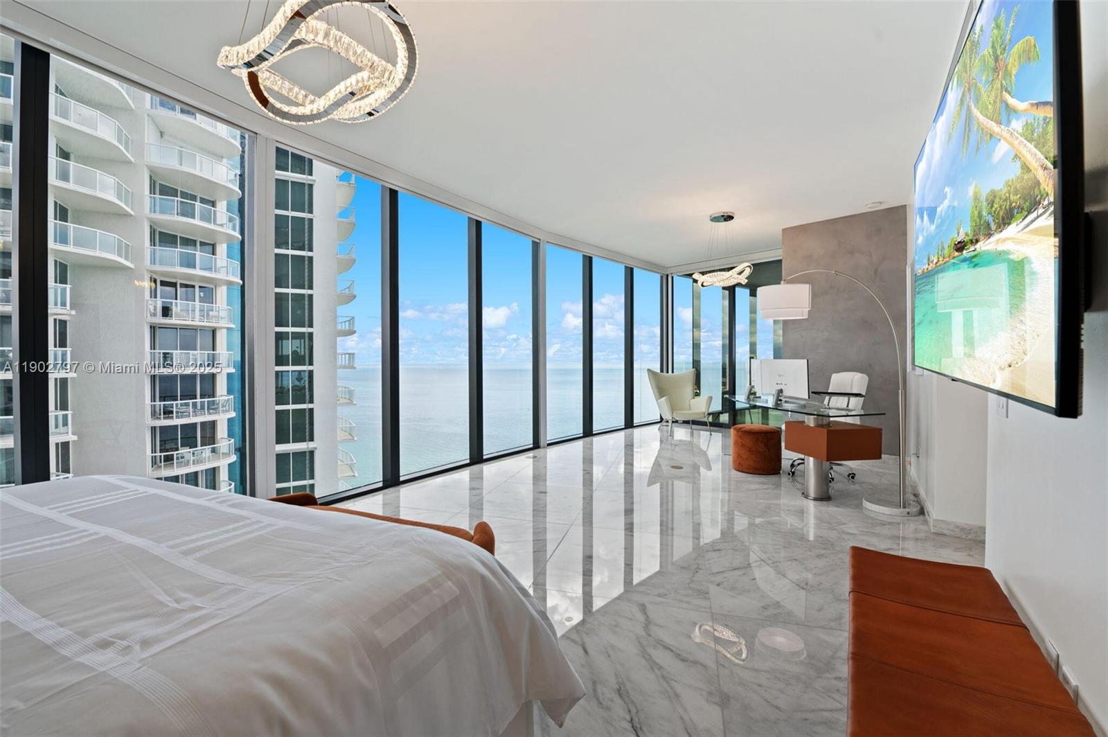image Collins Ave Assocation11