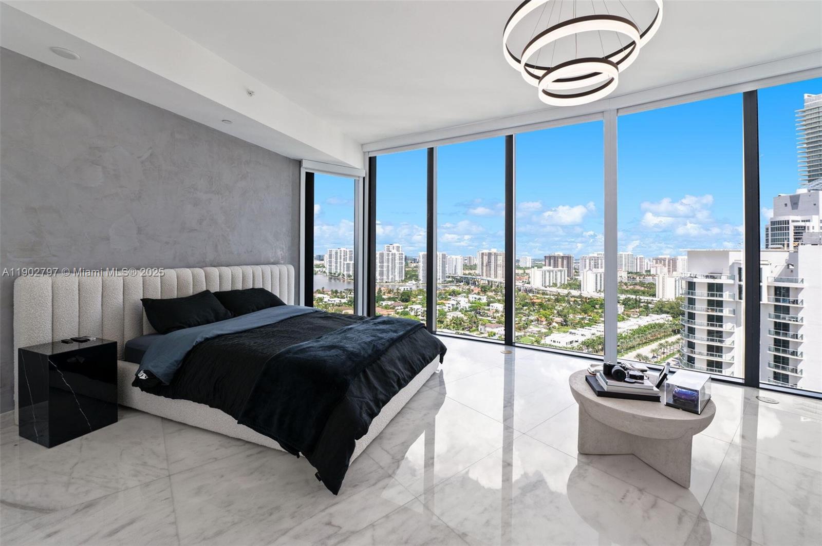 image Collins Ave Assocation17