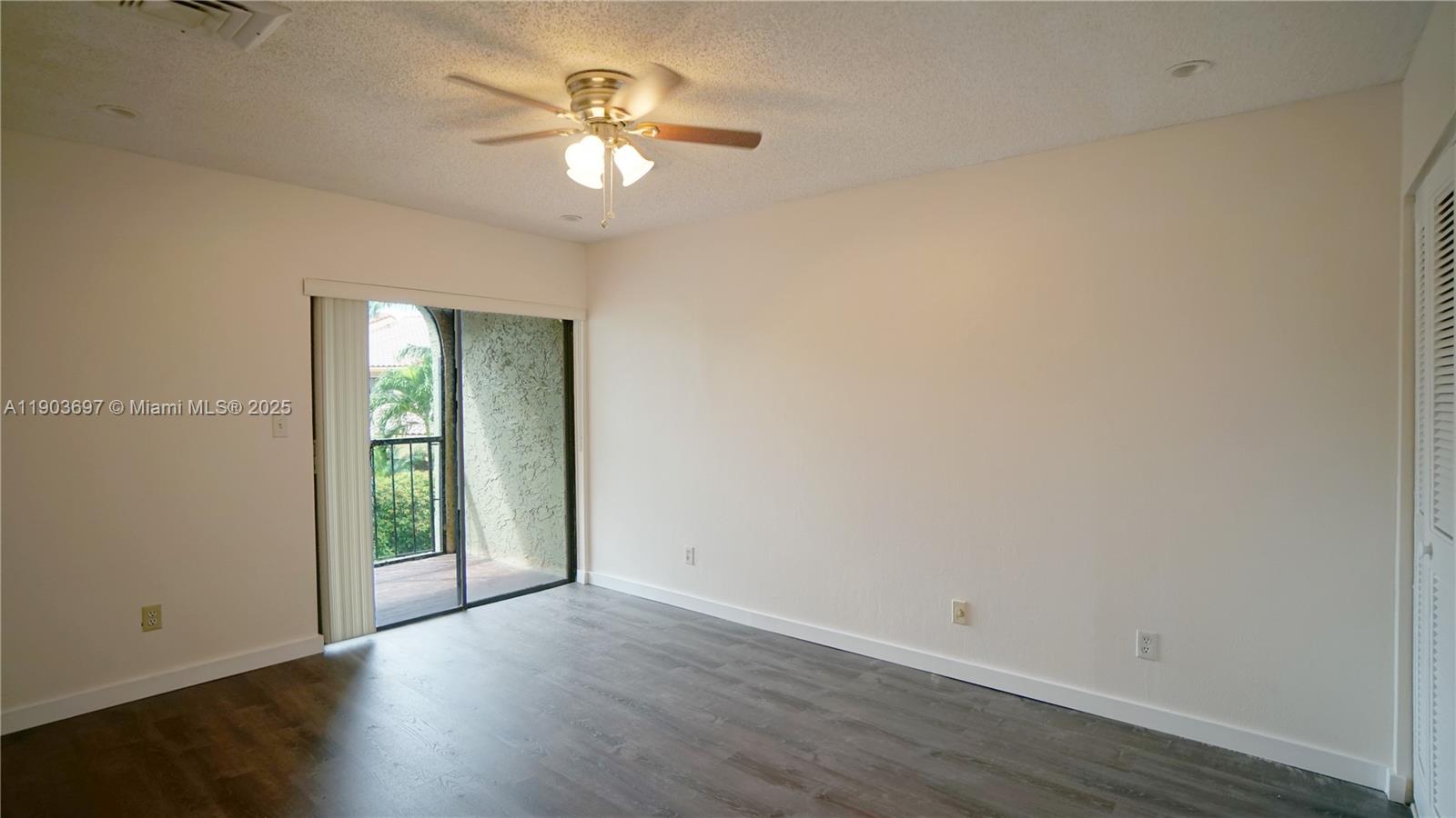 3740 Estepona Ave #14B1 Doral, FL 33178