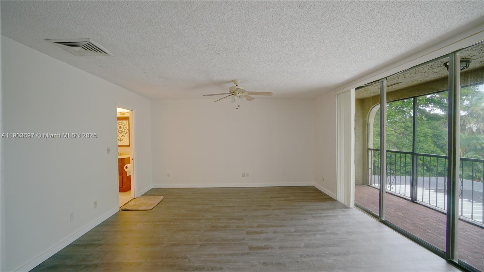 3740 Estepona Ave #14B1 Doral, FL 33178