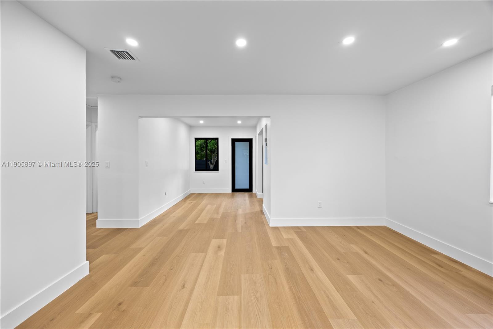 1618 SW 18th St Miami, FL 33145