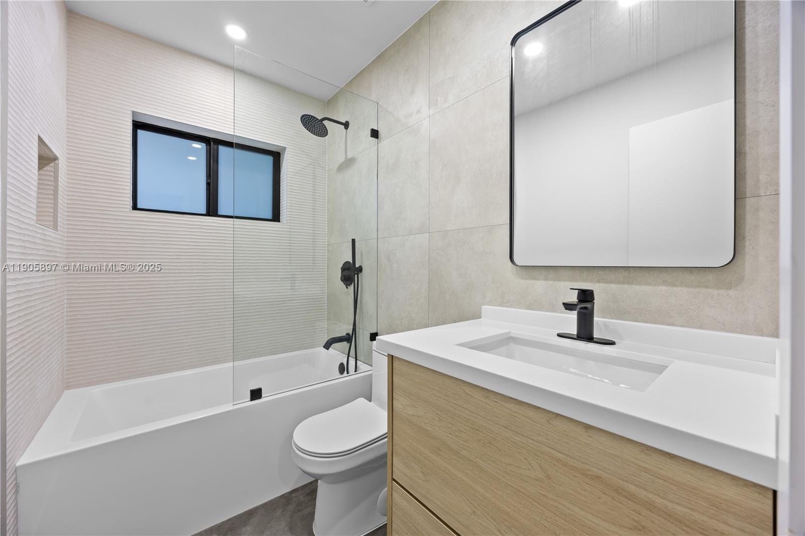 1618 SW 18th St Miami, FL 33145