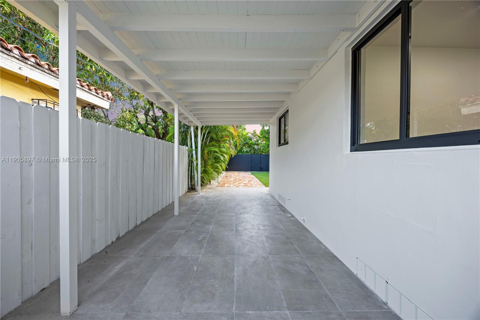 1618 SW 18th St Miami, FL 33145