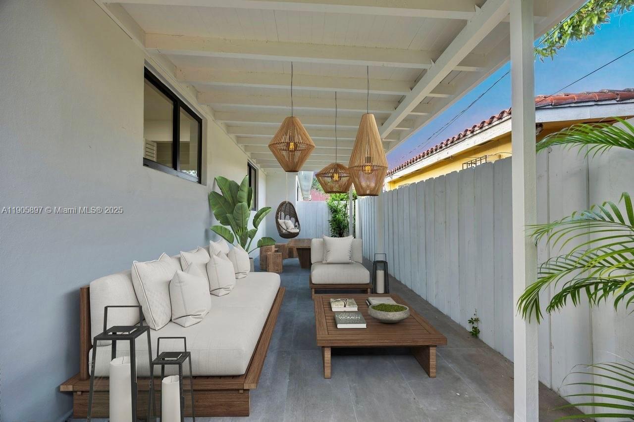 1618 SW 18th St Miami, FL 33145