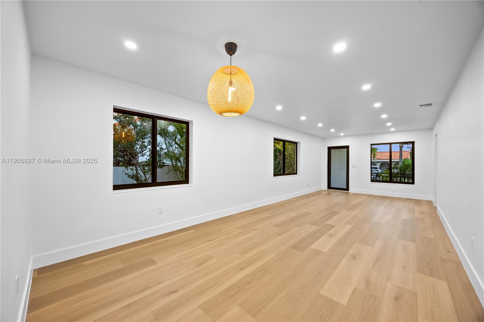 1618 SW 18th St Miami, FL 33145