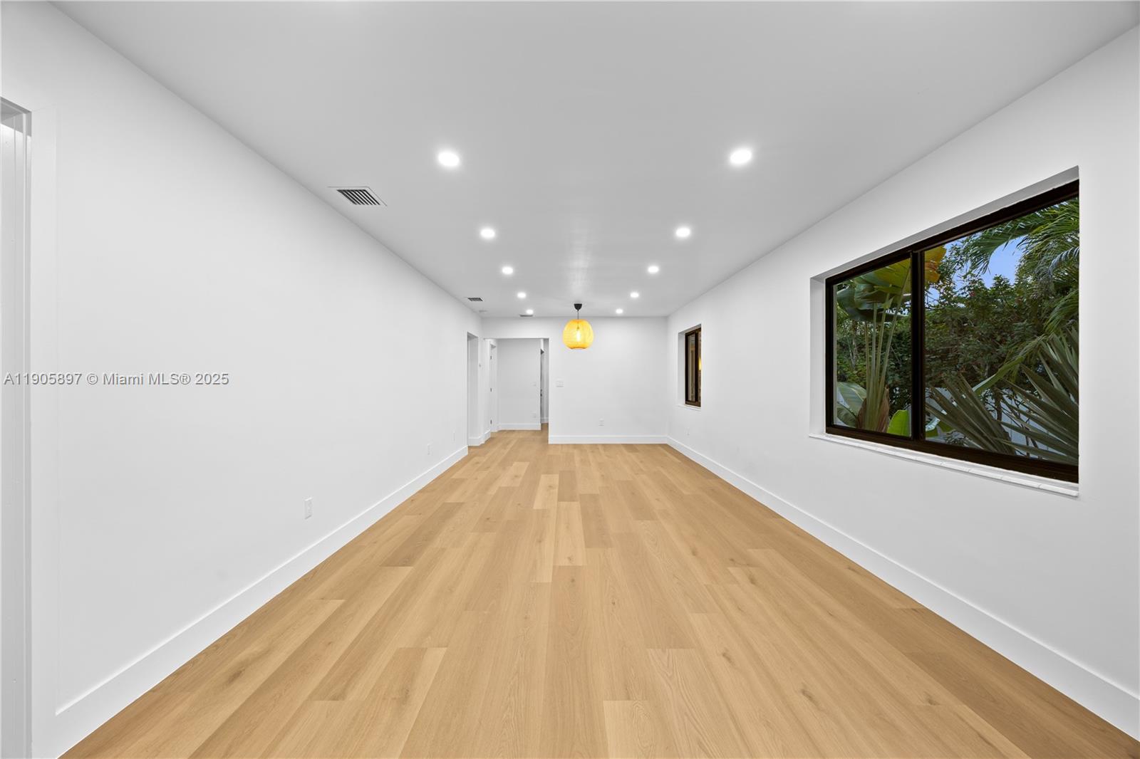 1618 SW 18th St Miami, FL 33145