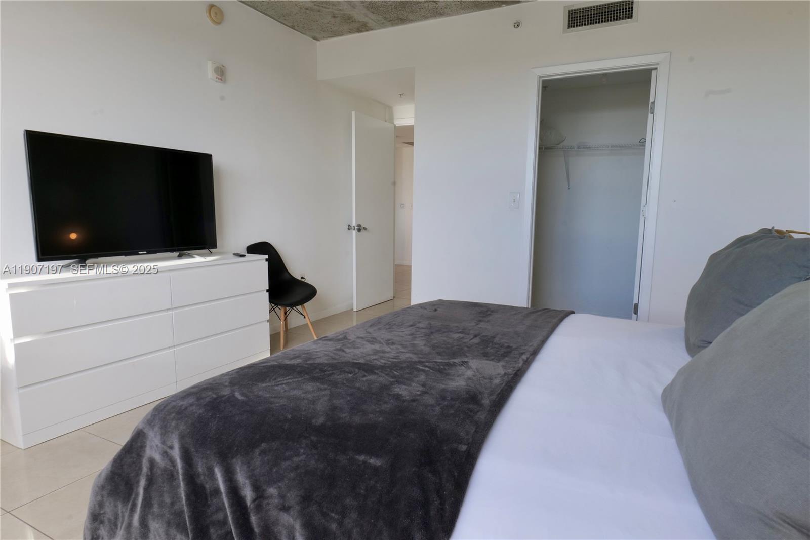 image Midblock Miami Condo33