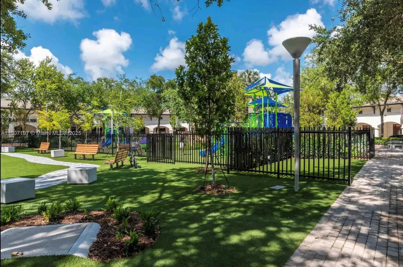 image Midblock Miami Condo4