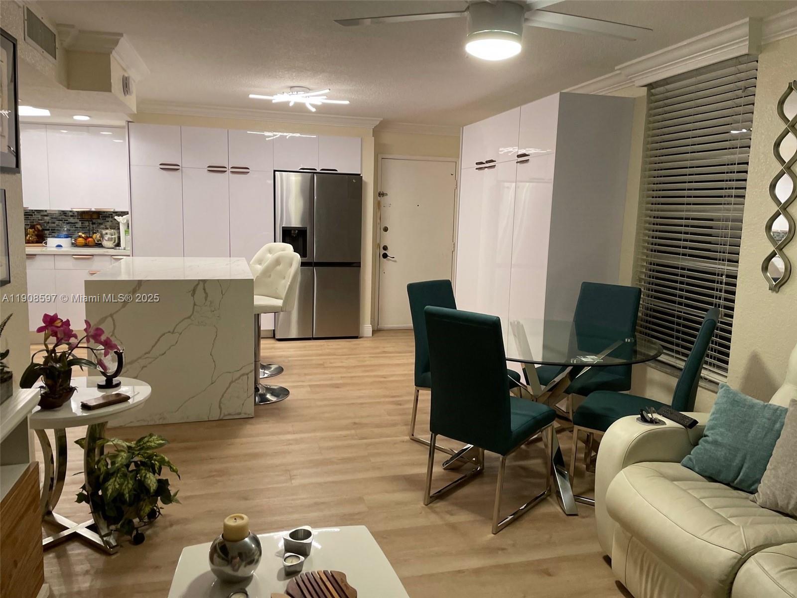 110 Fontainebleau Blvd #302