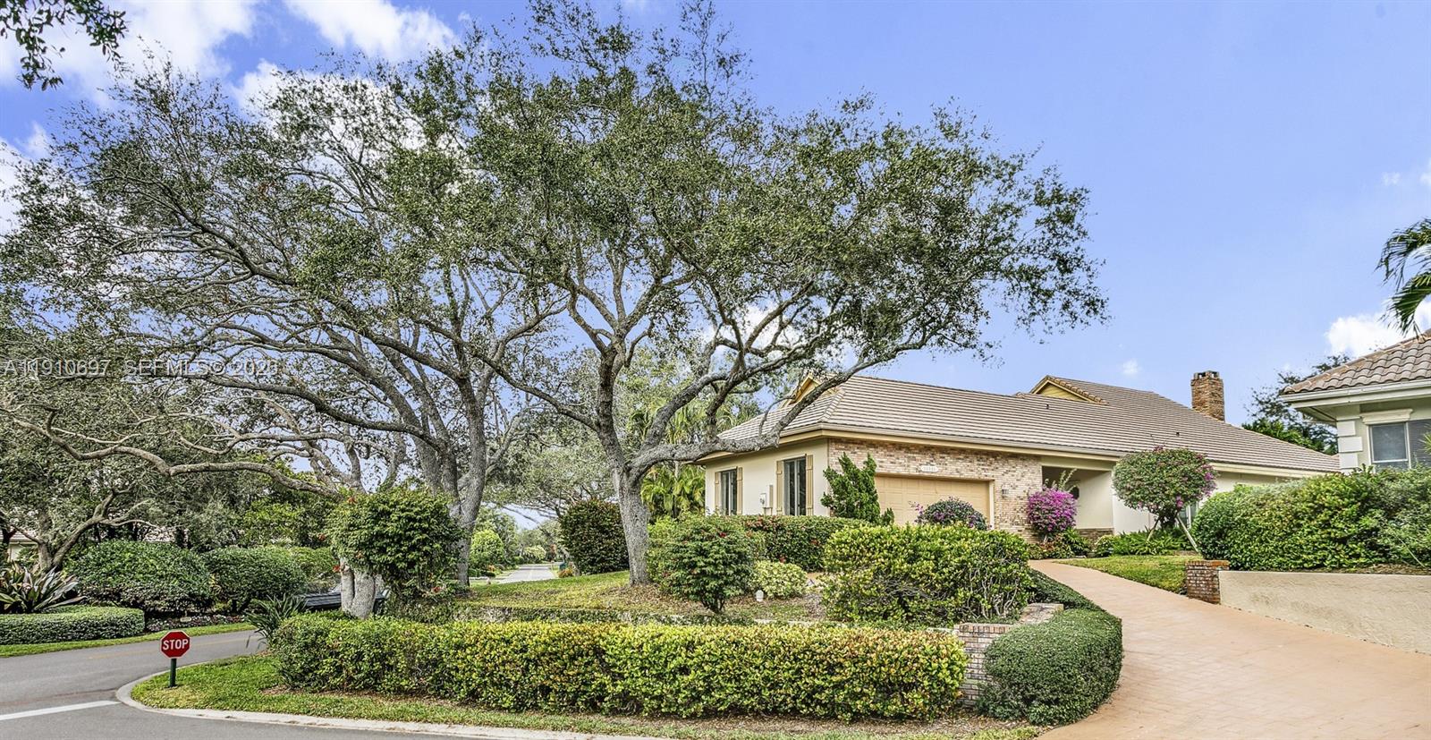 12001 SE Prestwick Ter Tequesta, FL 33469