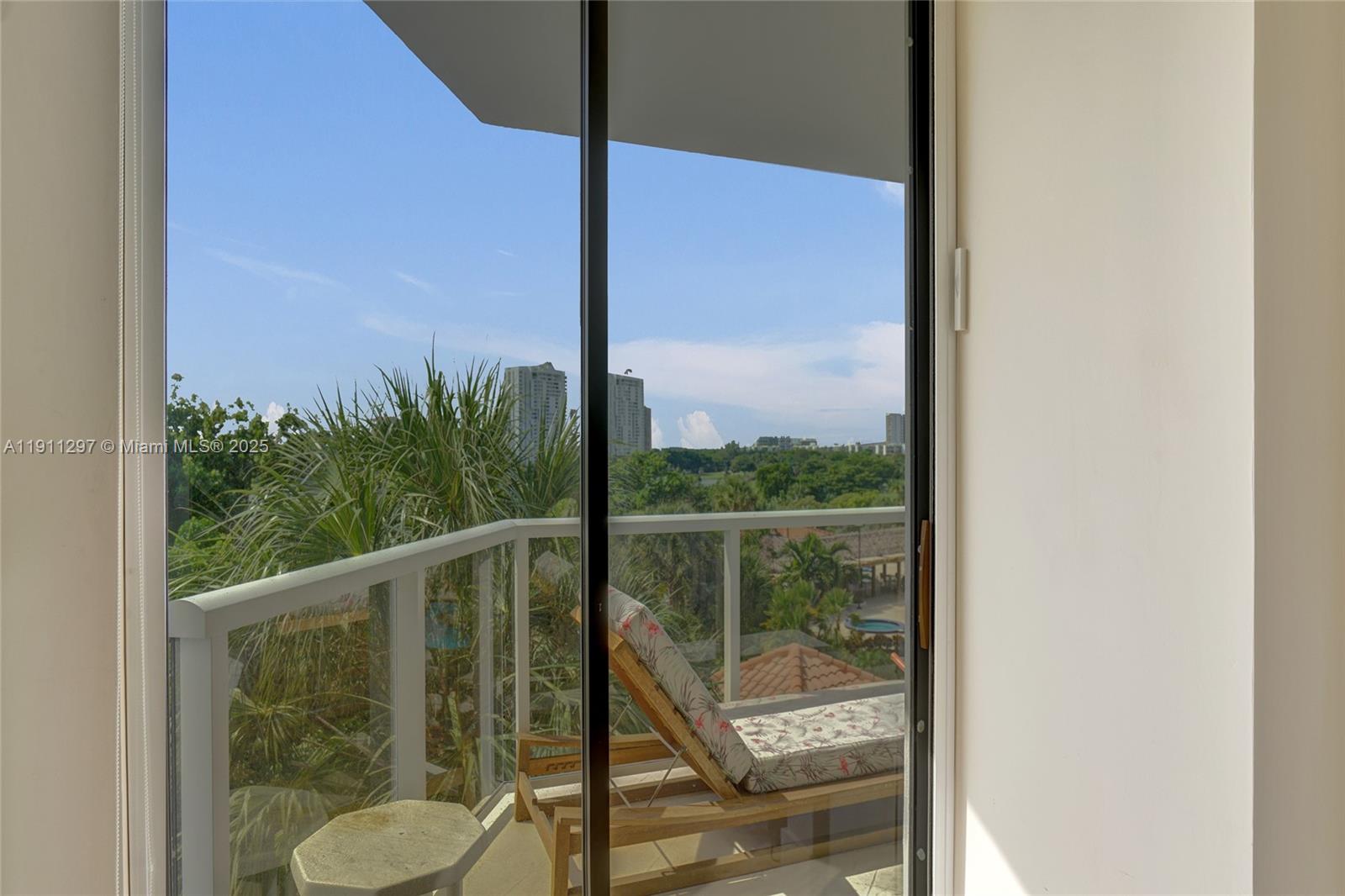 image Hamptons West Condo45