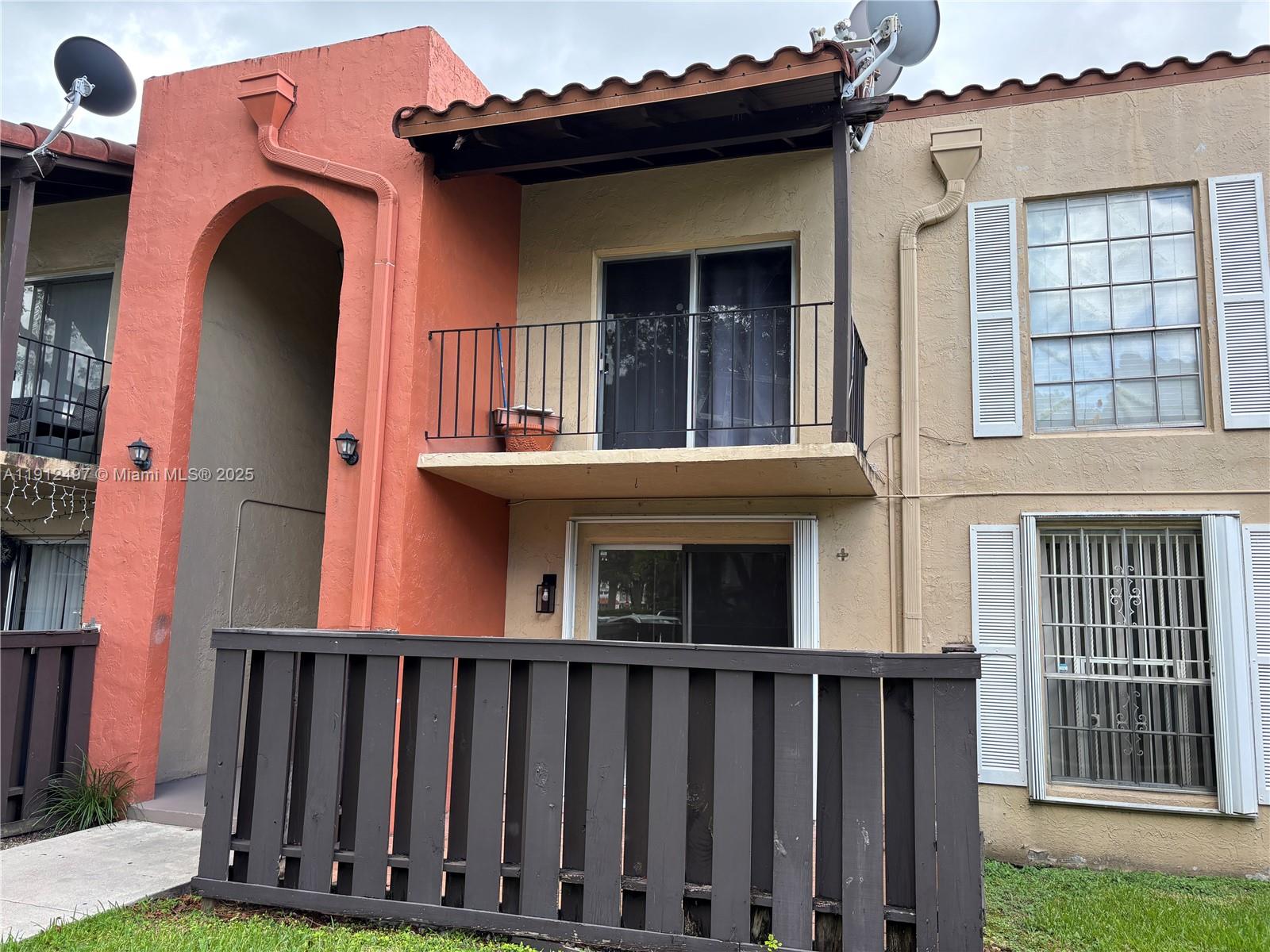 10804 N Kendall Dr #P-12