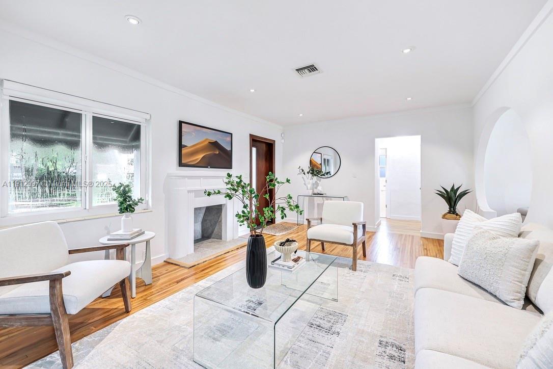 114 NE 107th St Miami Shores, FL 33161