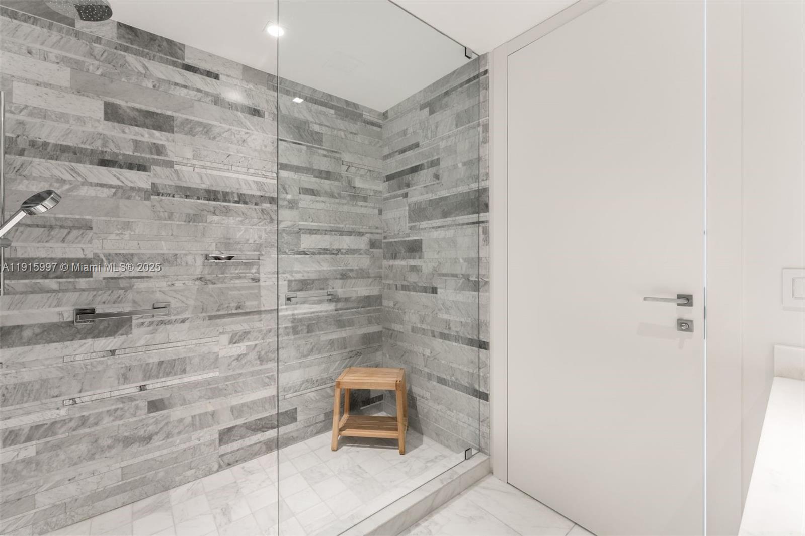 10201 Collins Ave #1803 Bal Harbour, FL 33154