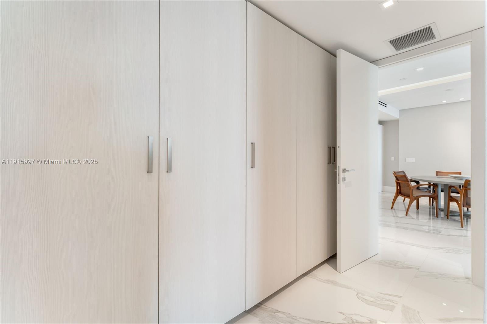 10201 Collins Ave #1803 Bal Harbour, FL 33154