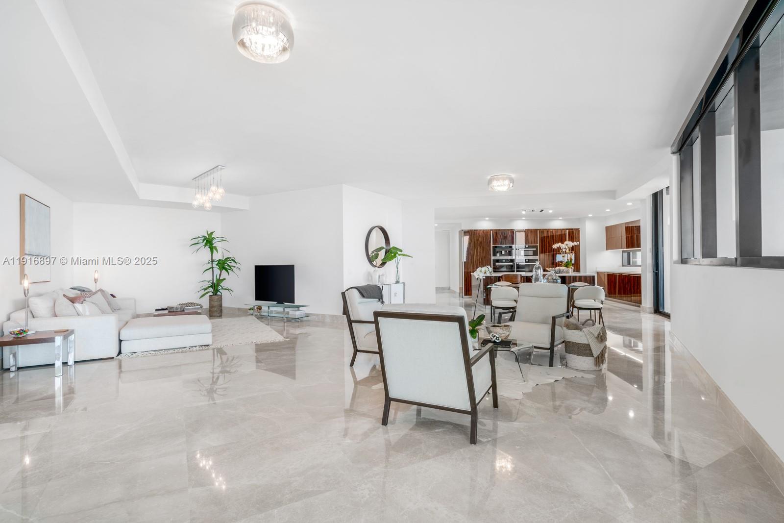 18555 Collins Ave #5105 Sunny Isles Beach, FL 33160