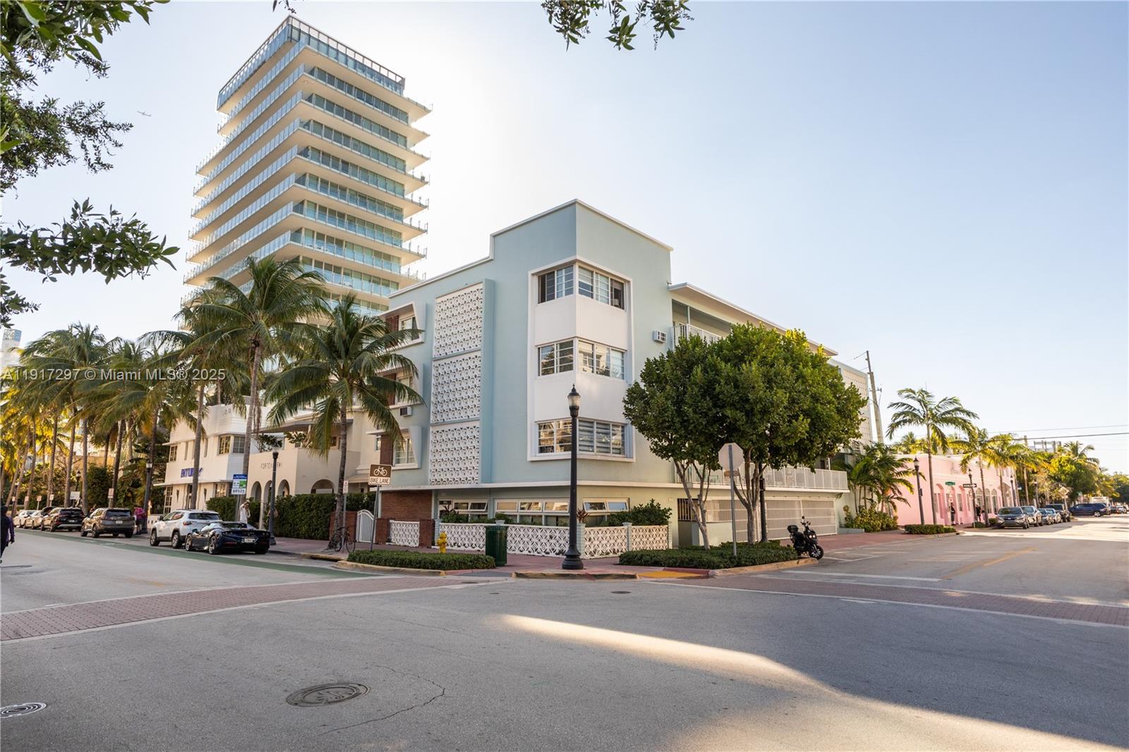 158 Ocean Dr #404/405 Miami Beach, FL 33139