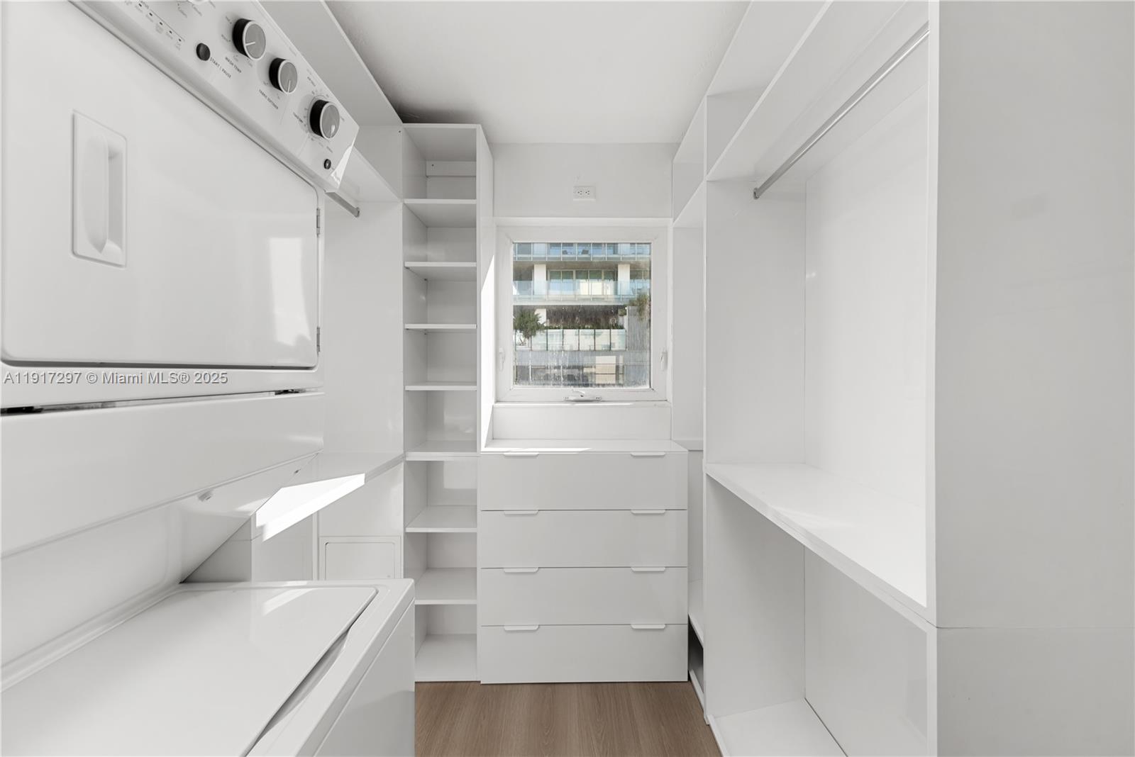 158 Ocean Dr #404/405 Miami Beach, FL 33139