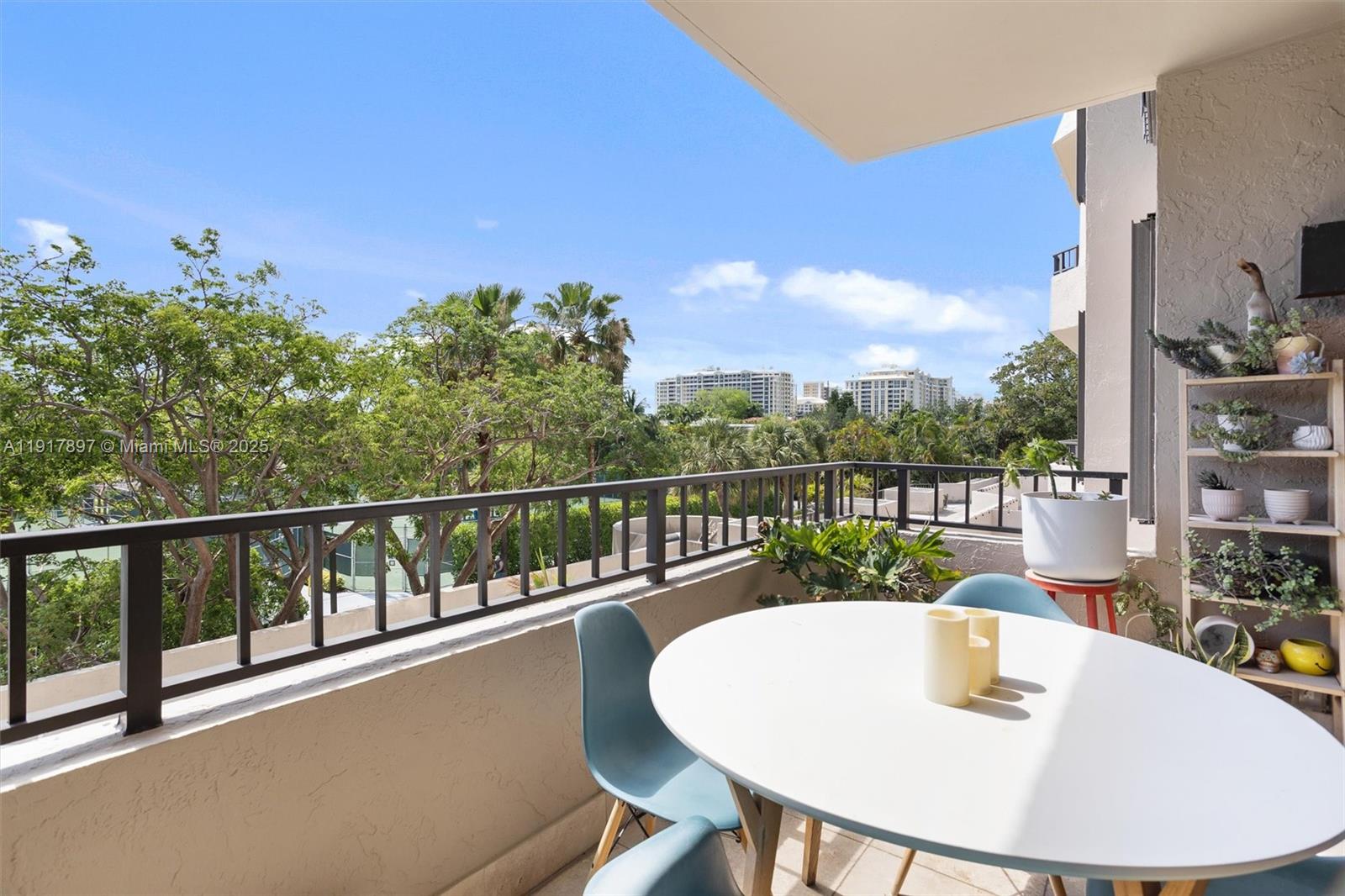 151 Crandon Blvd #206 Key Biscayne, FL 33149