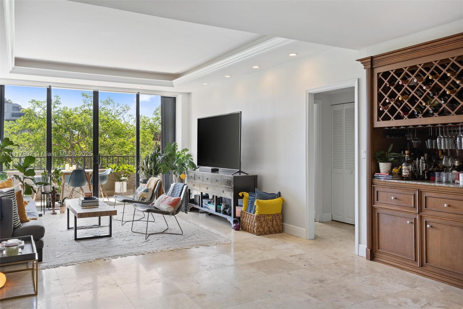 151 Crandon Blvd #206 Key Biscayne, FL 33149