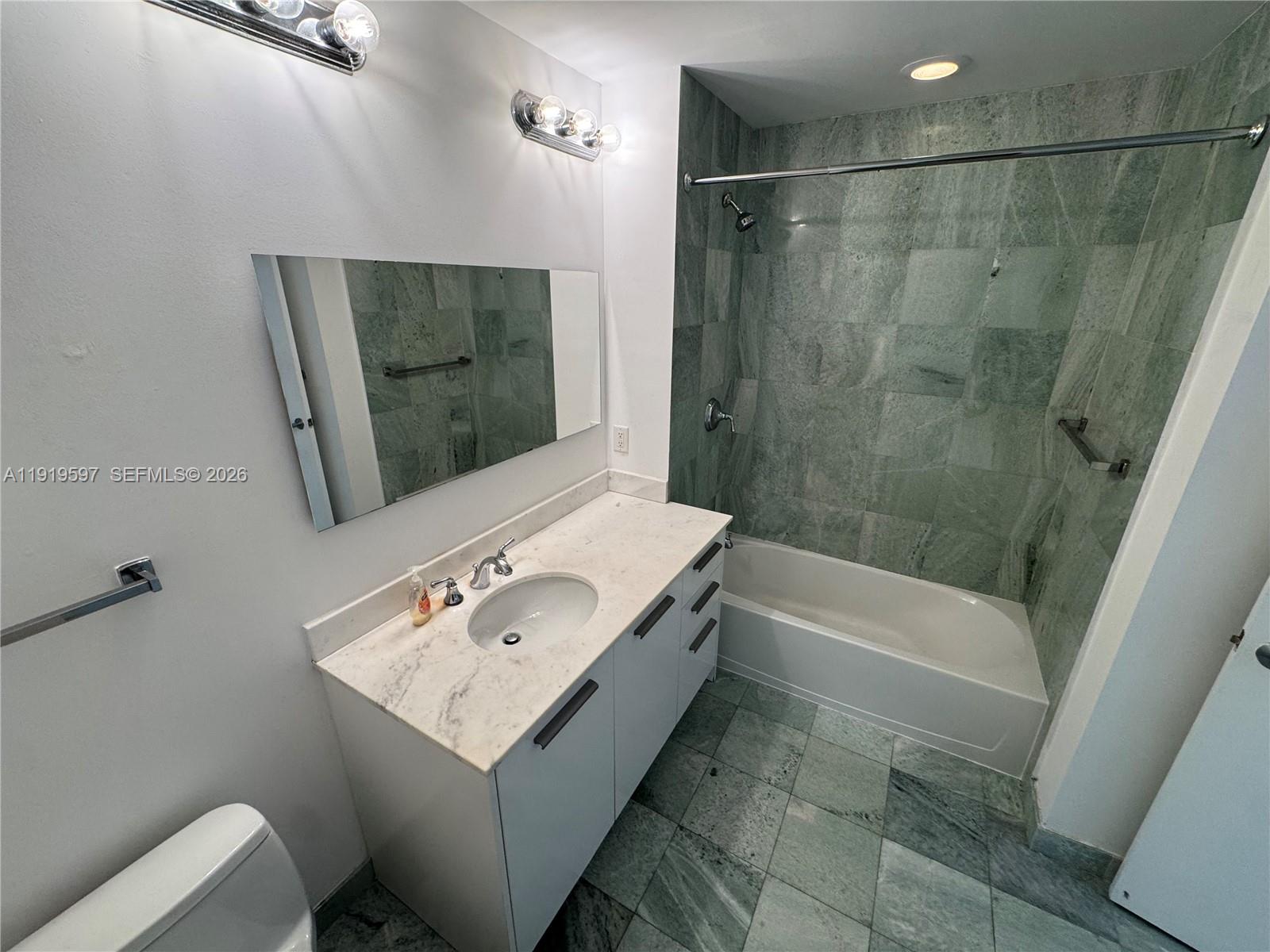 image 1060 Brickell - 105012