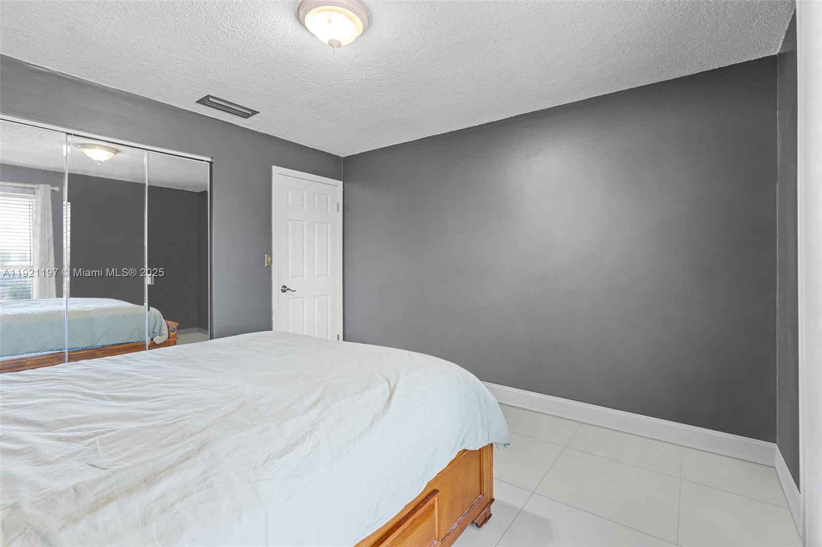 7004 SW 139th Pl Miami, FL 33183