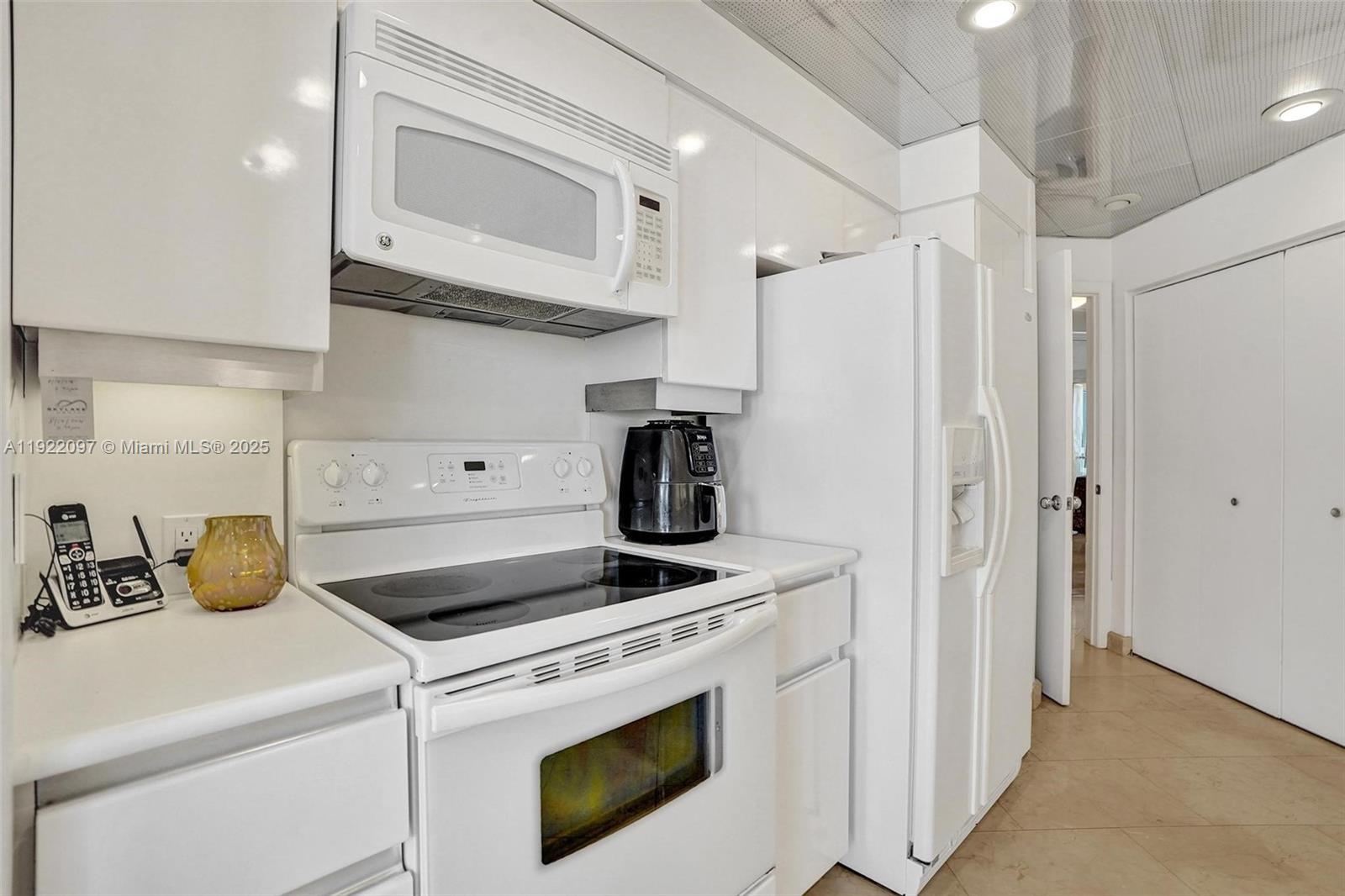 4000 Island Blvd #1007 Aventura, FL 33160