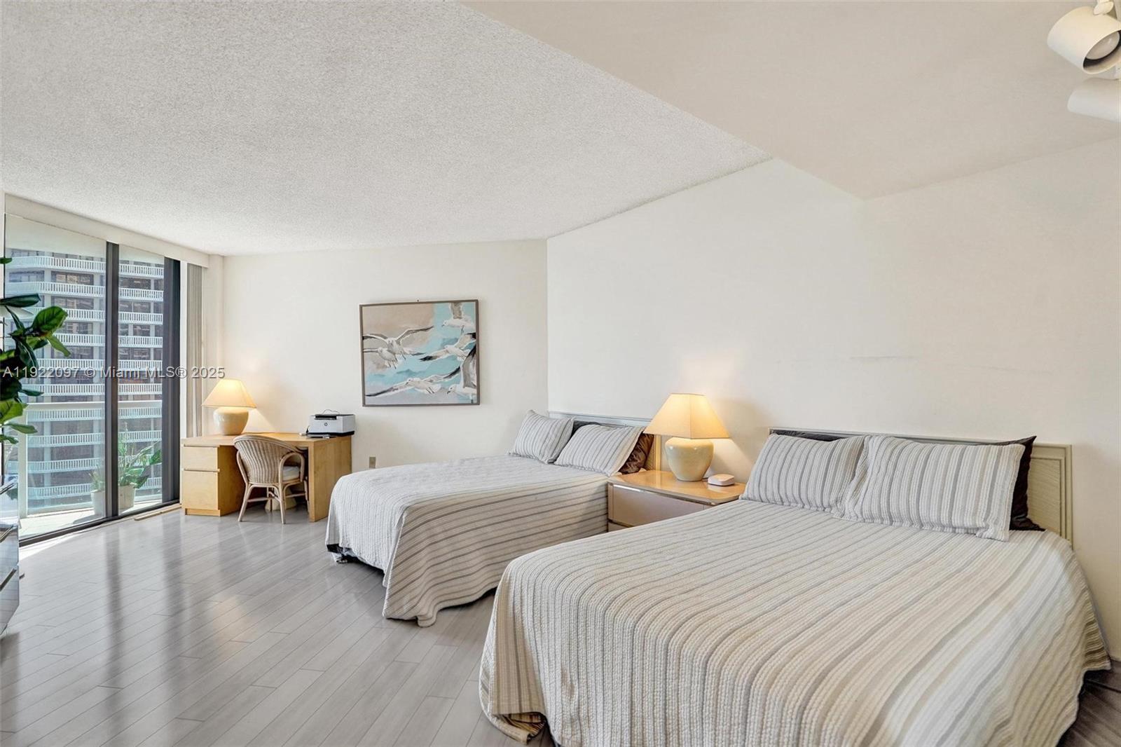 4000 Island Blvd #1007 Aventura, FL 33160