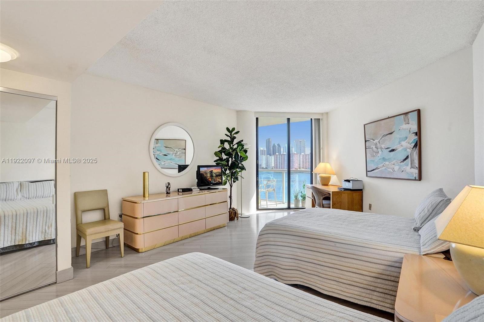 4000 Island Blvd #1007 Aventura, FL 33160