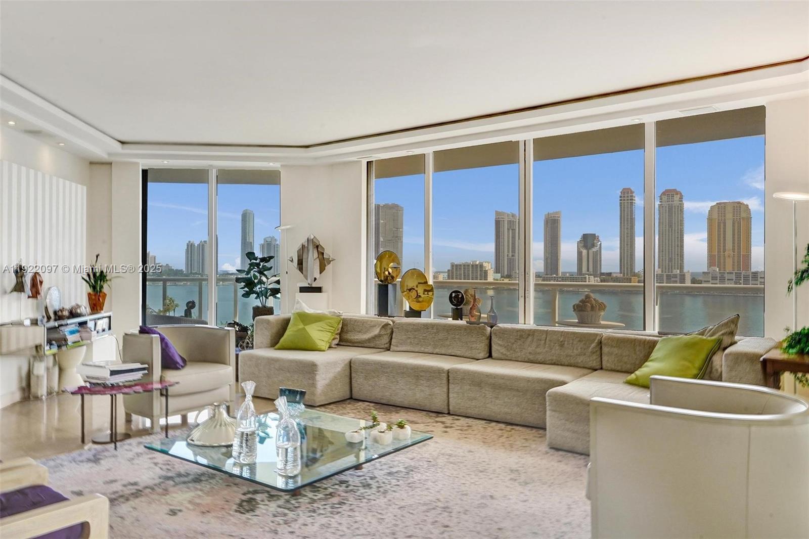 4000 Island Blvd #1007 Aventura, FL 33160