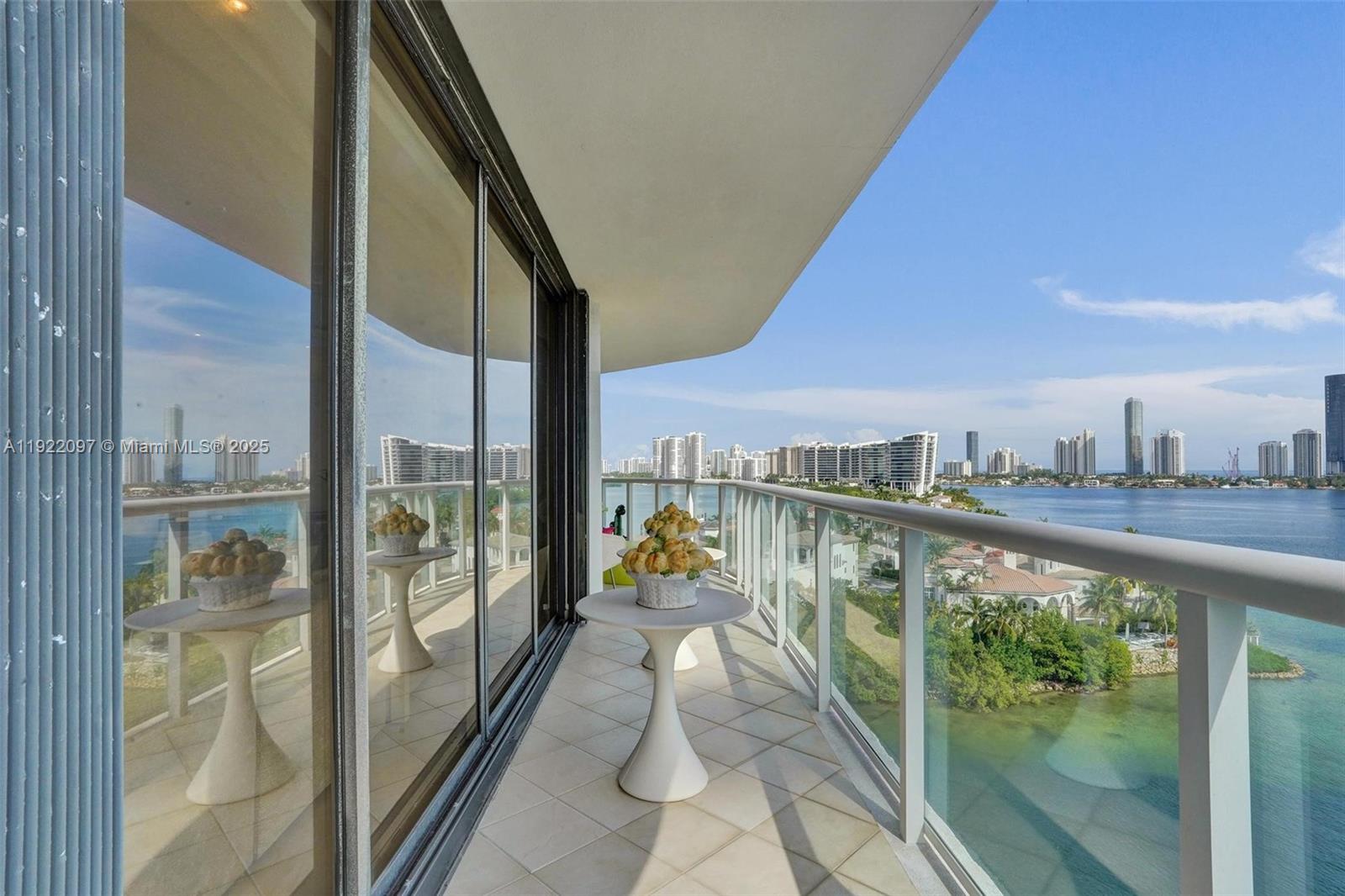 4000 Island Blvd #1007 Aventura, FL 33160