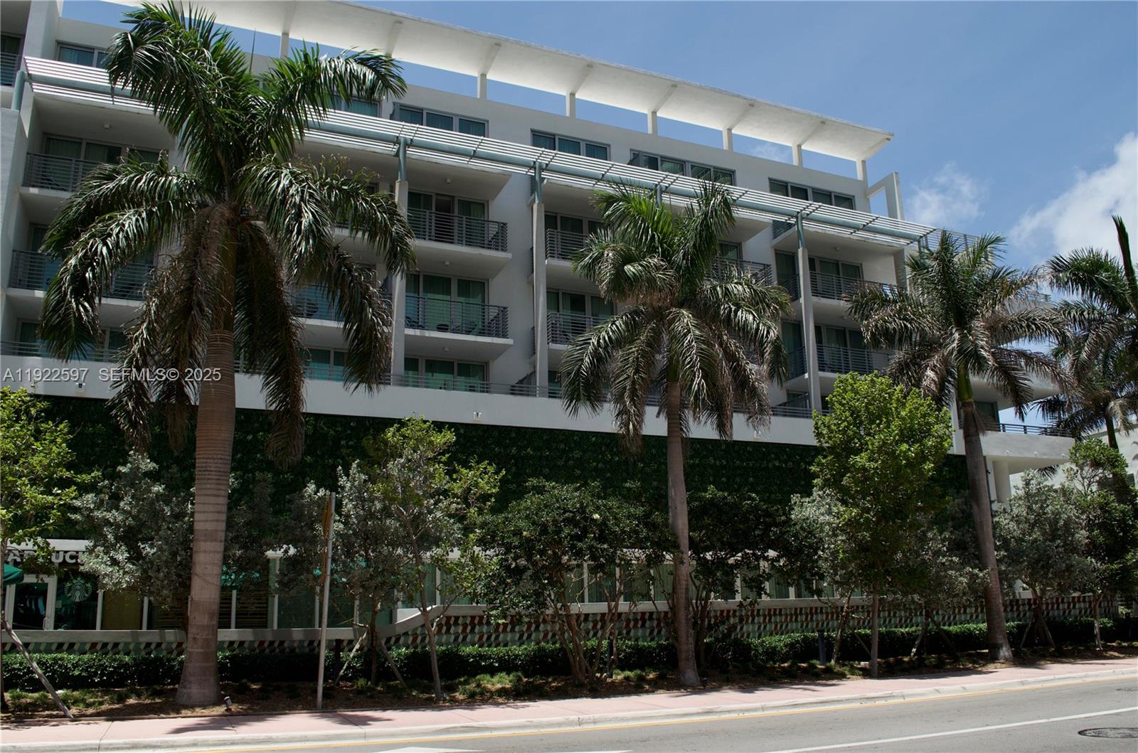 6080 Collins Ave #506 Miami Beach, FL 33140