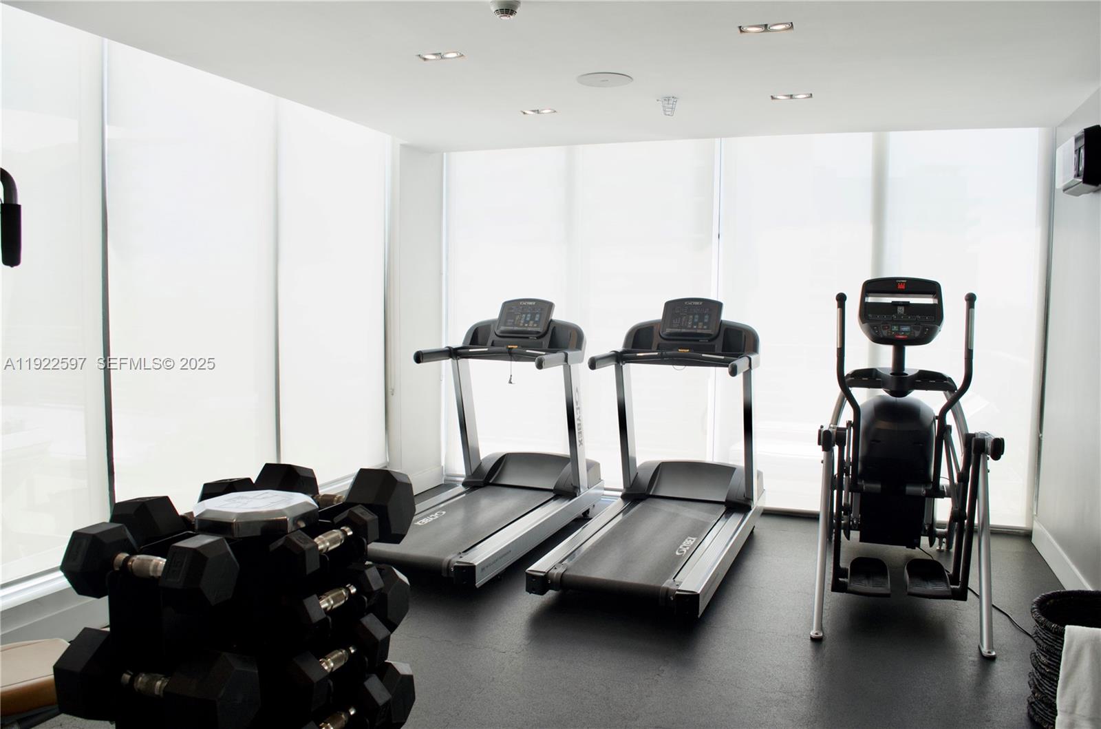 6080 Collins Ave #506 Miami Beach, FL 33140