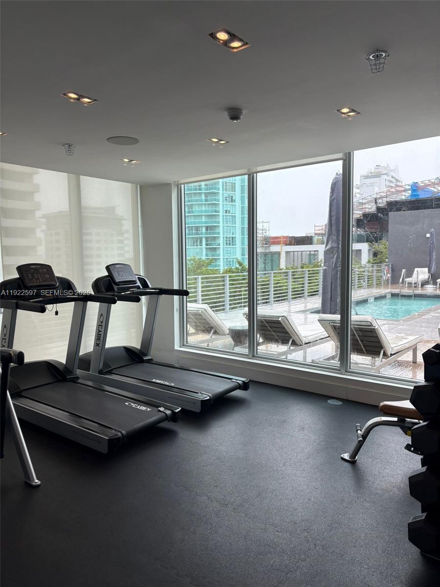 6080 Collins Ave #506 Miami Beach, FL 33140