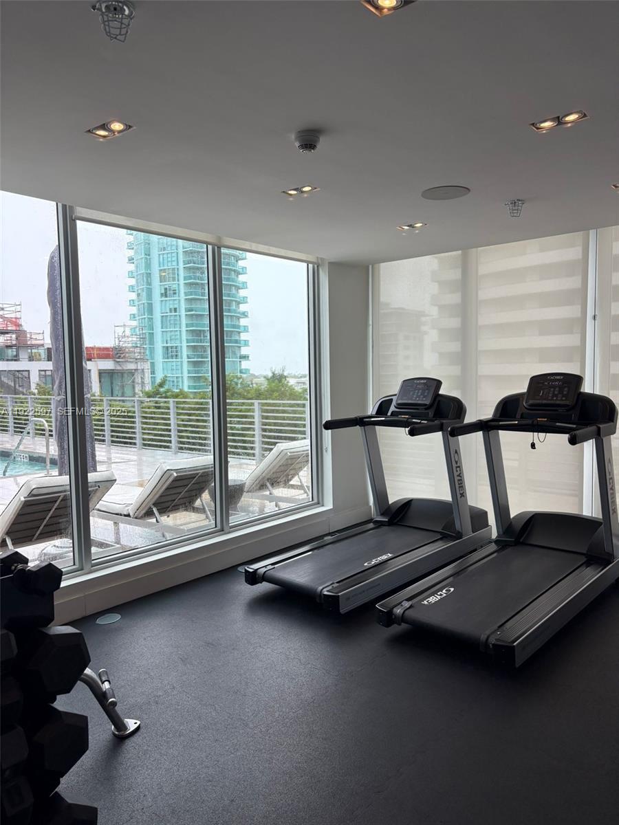 6080 Collins Ave #506 Miami Beach, FL 33140
