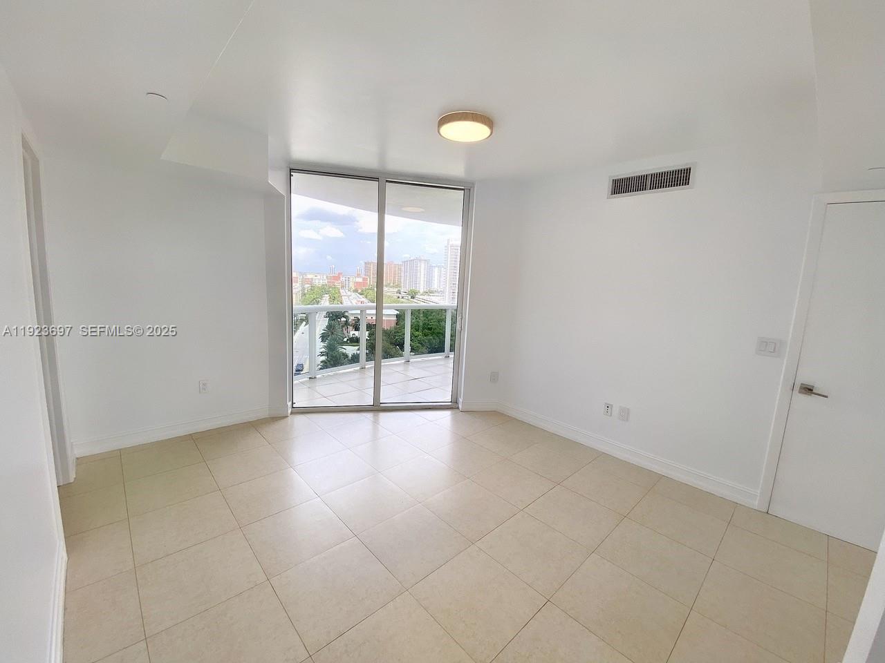 17201 Collins Ave #1009 Sunny Isles Beach, FL 33160
