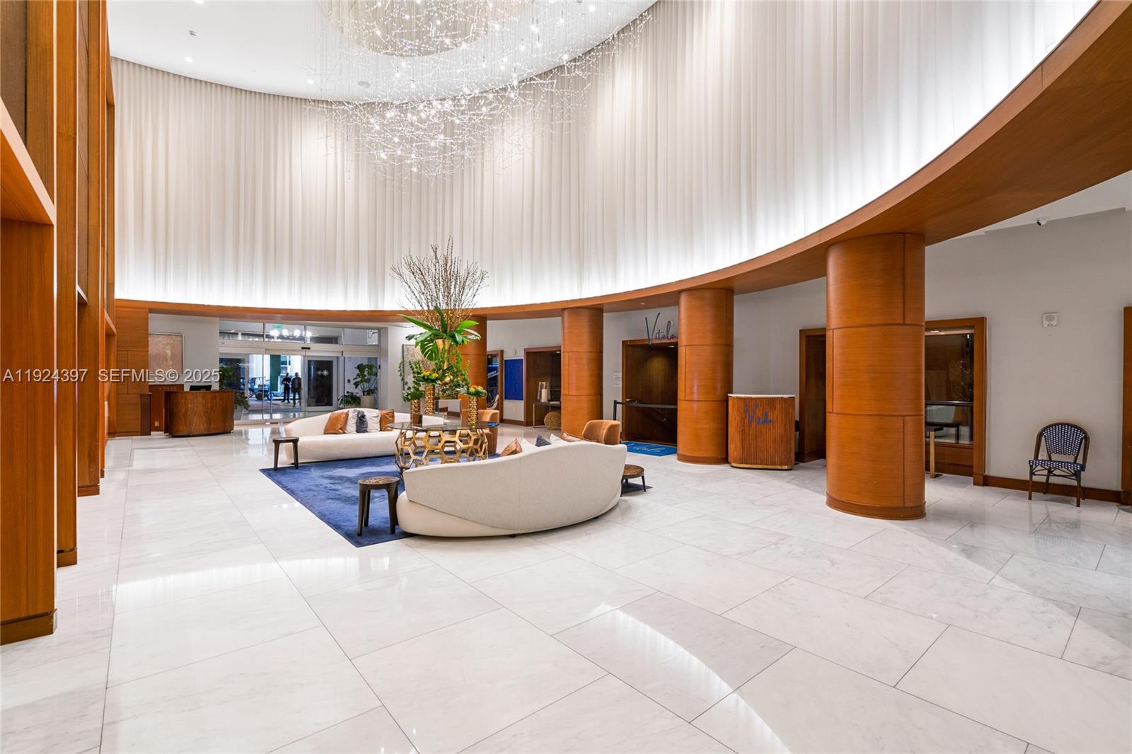 551 N Fort Lauderdale Bch Blvd #R1904 Fort Lauderdale, FL 33304