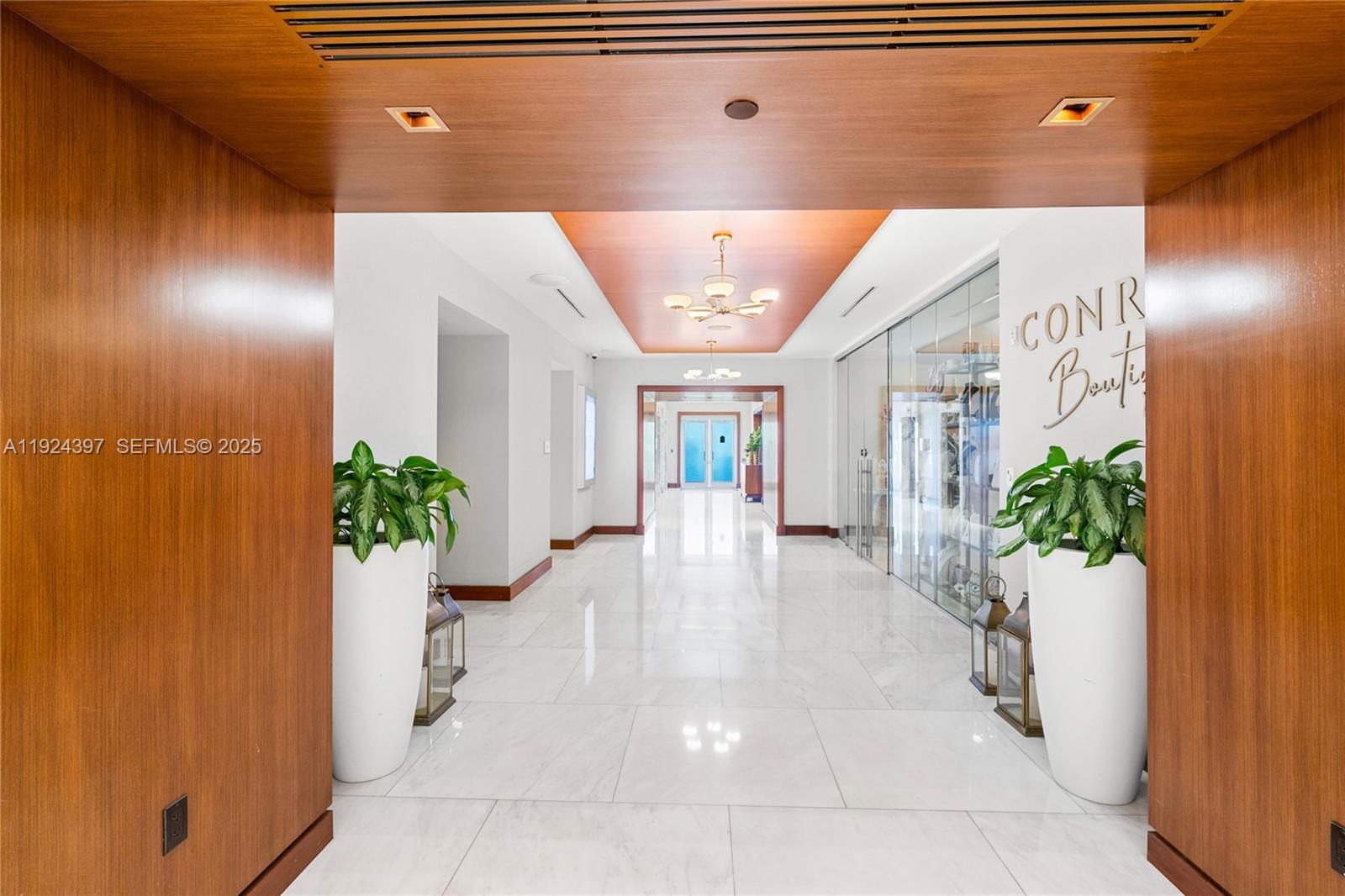 551 N Fort Lauderdale Bch Blvd #R1904 Fort Lauderdale, FL 33304