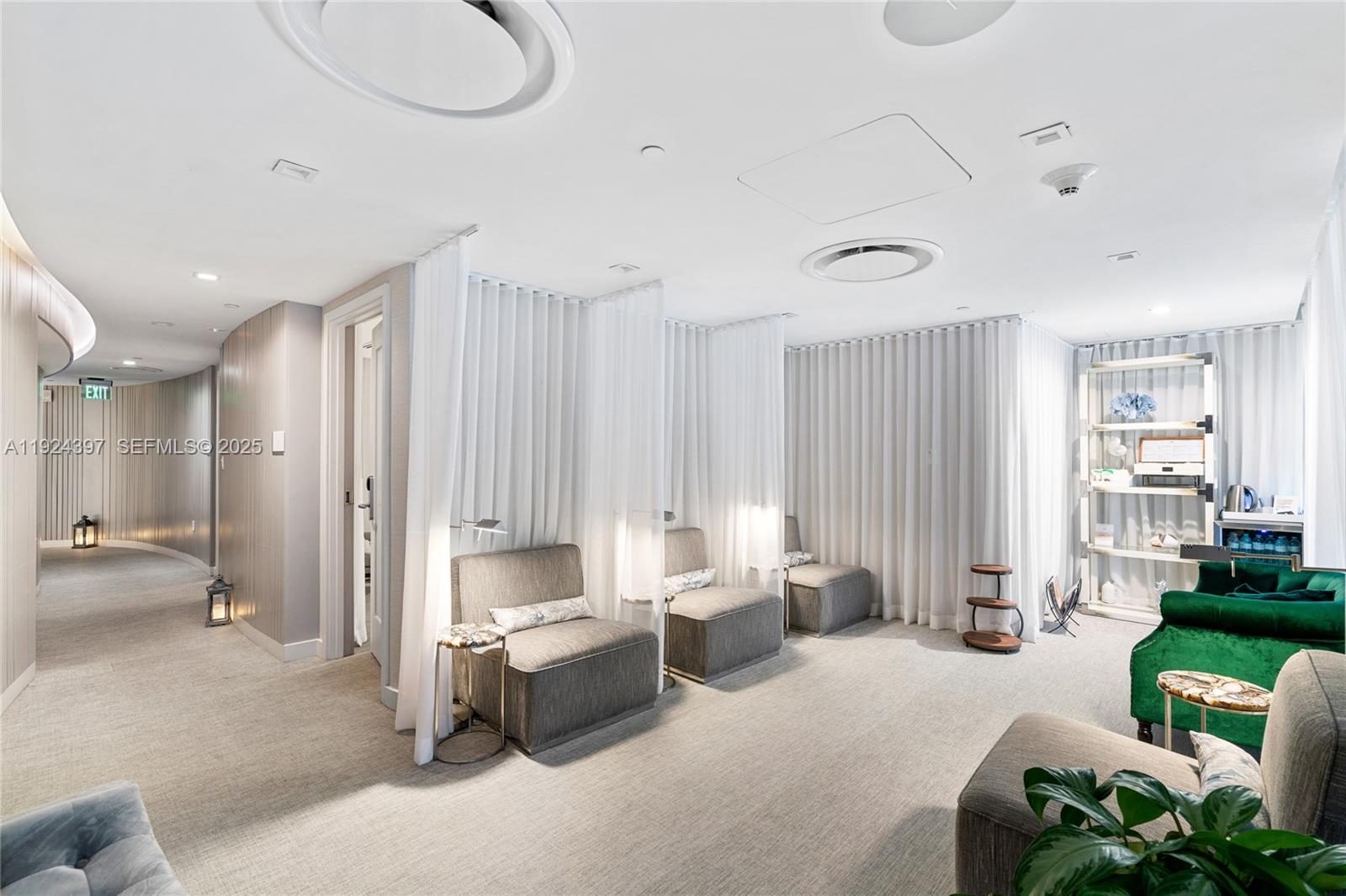 551 N Fort Lauderdale Bch Blvd #R1904 Fort Lauderdale, FL 33304