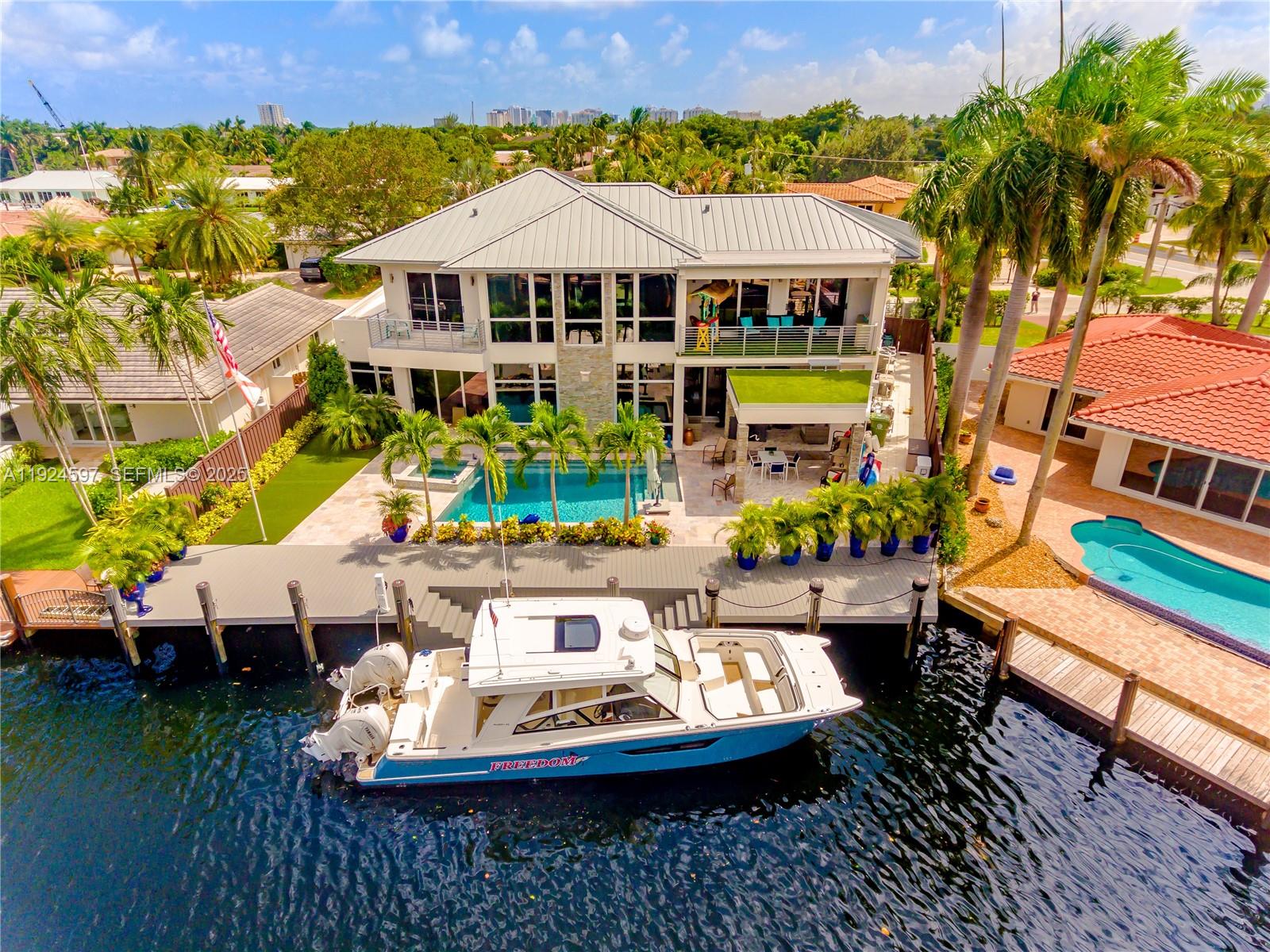 2809 NE 24th Pl Fort Lauderdale, FL 33305