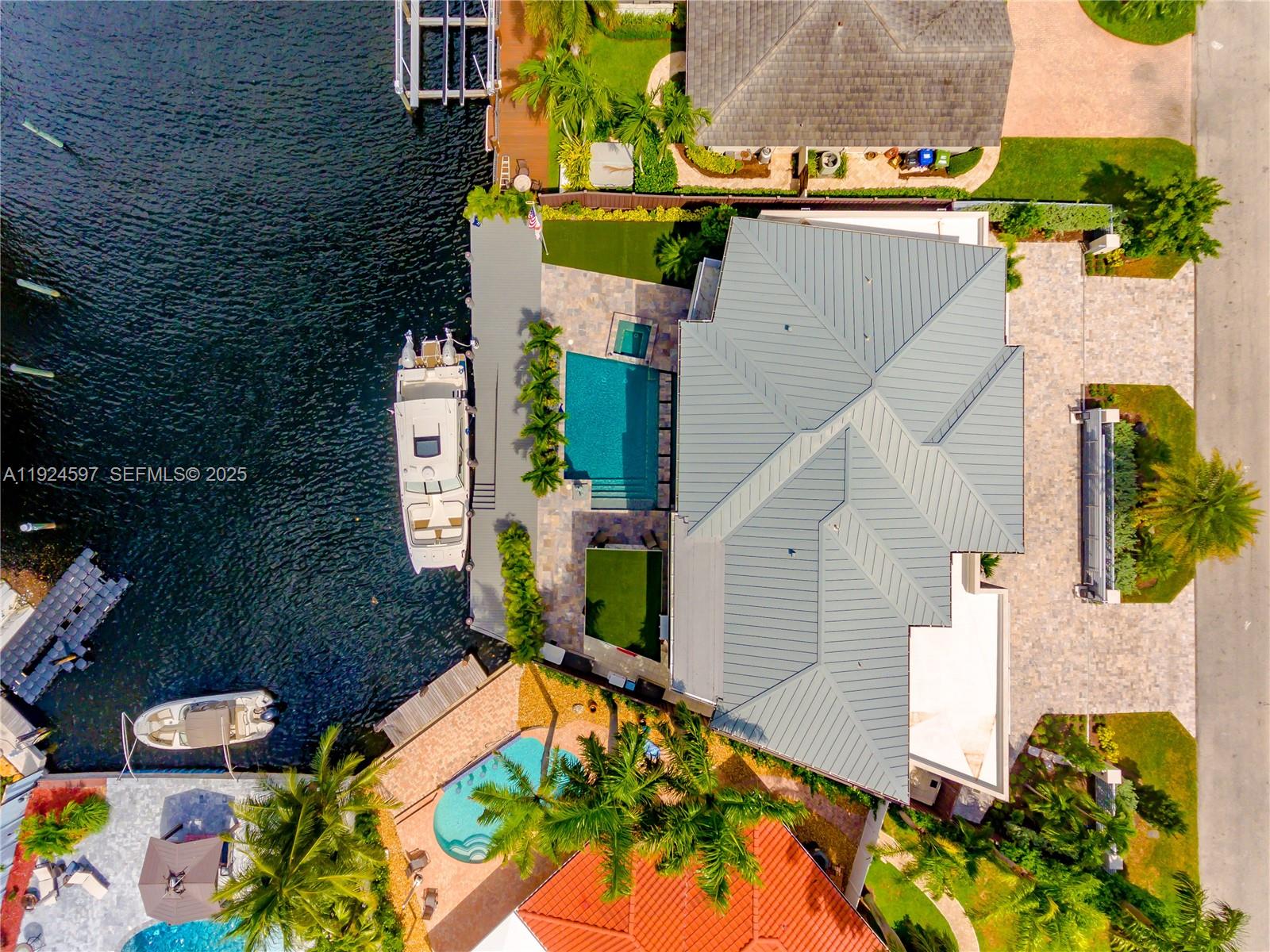 2809 NE 24th Pl Fort Lauderdale, FL 33305