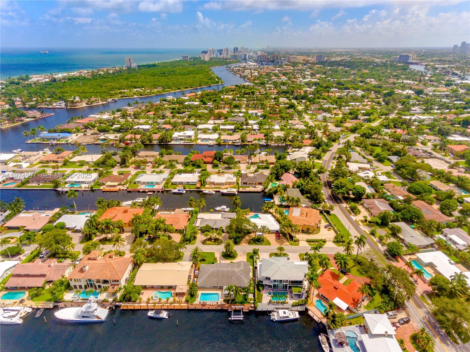 2809 NE 24th Pl Fort Lauderdale, FL 33305