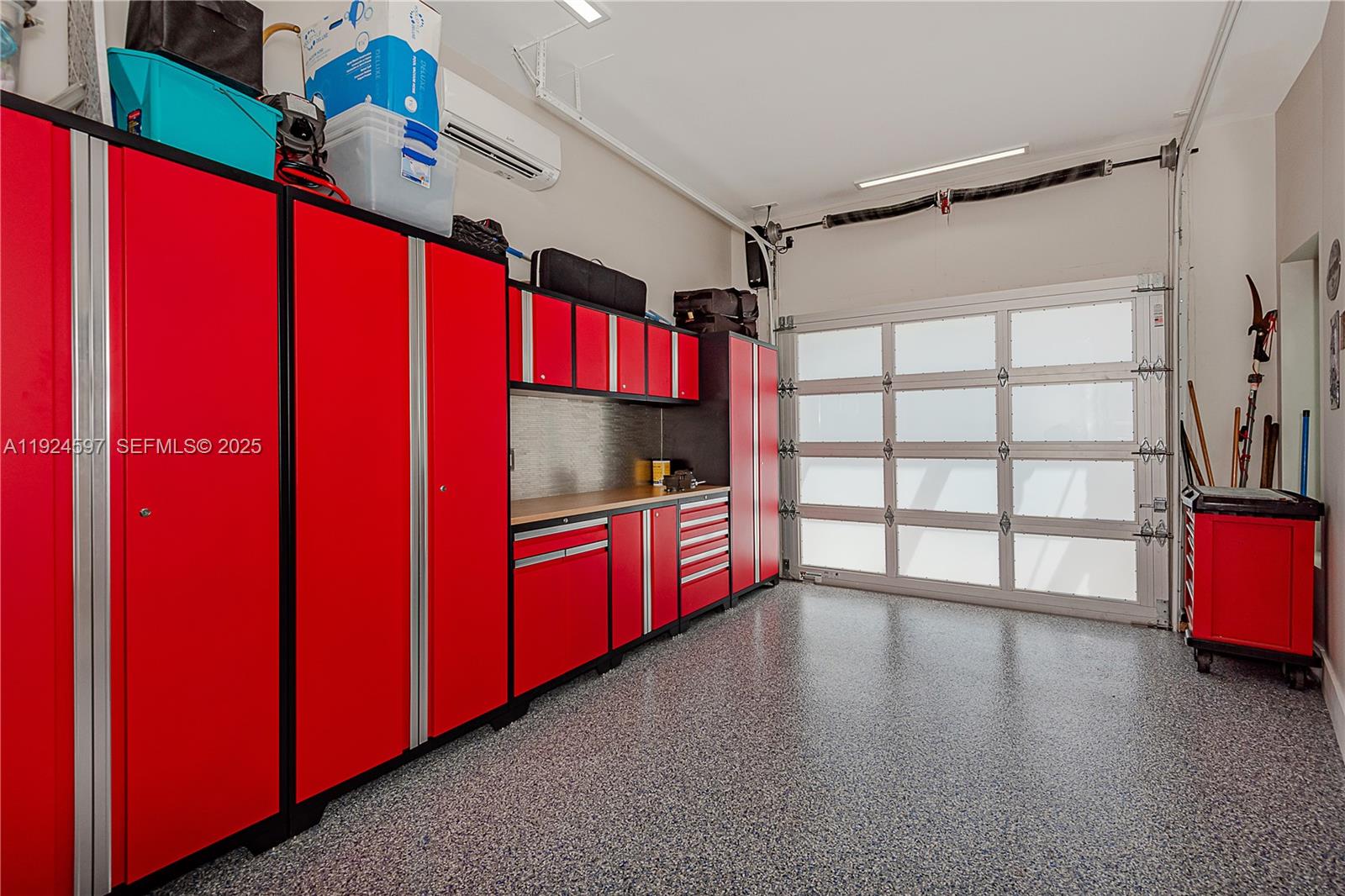 2809 NE 24th Pl Fort Lauderdale, FL 33305