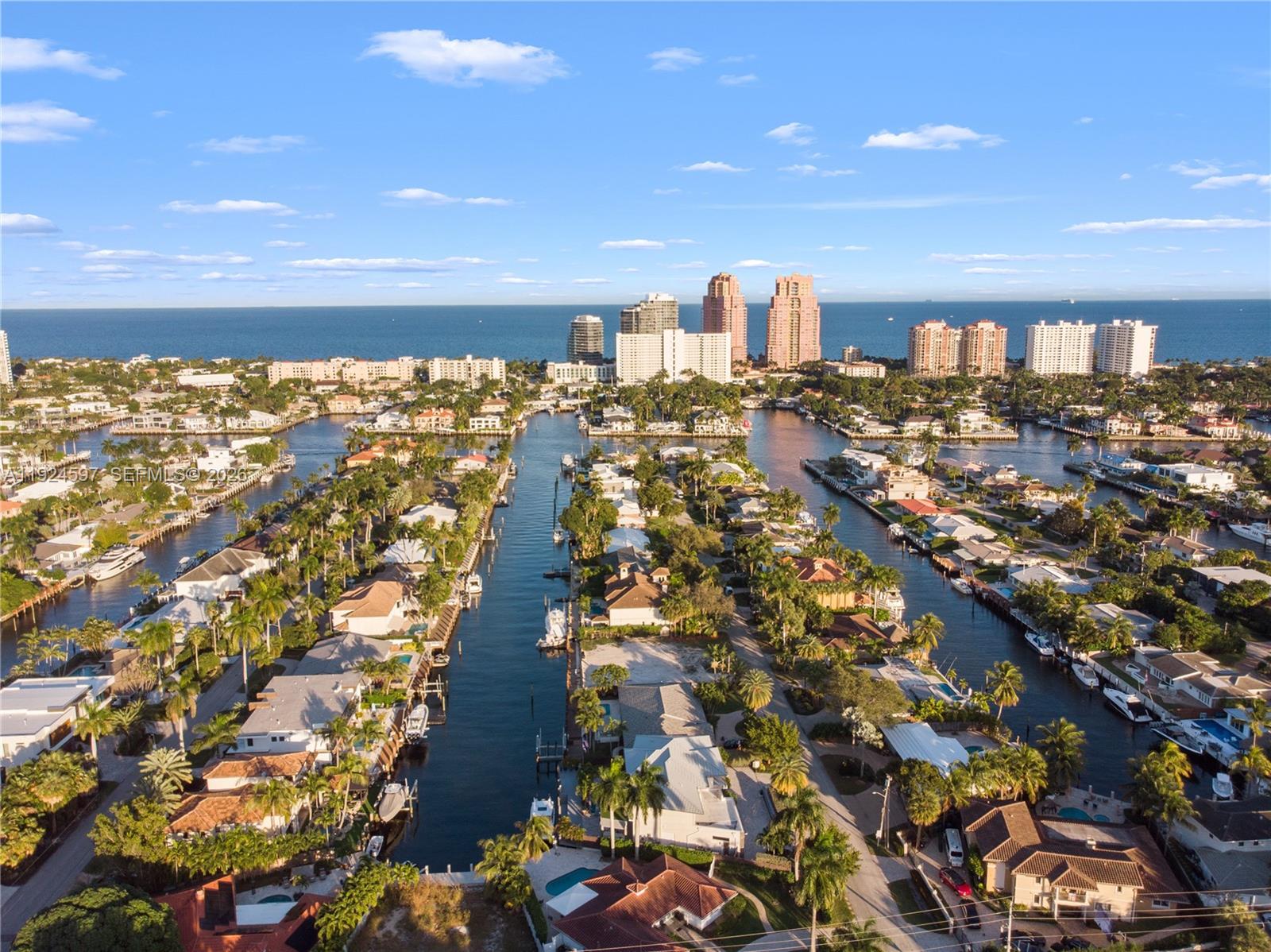 2809 NE 24th Pl Fort Lauderdale, FL 33305