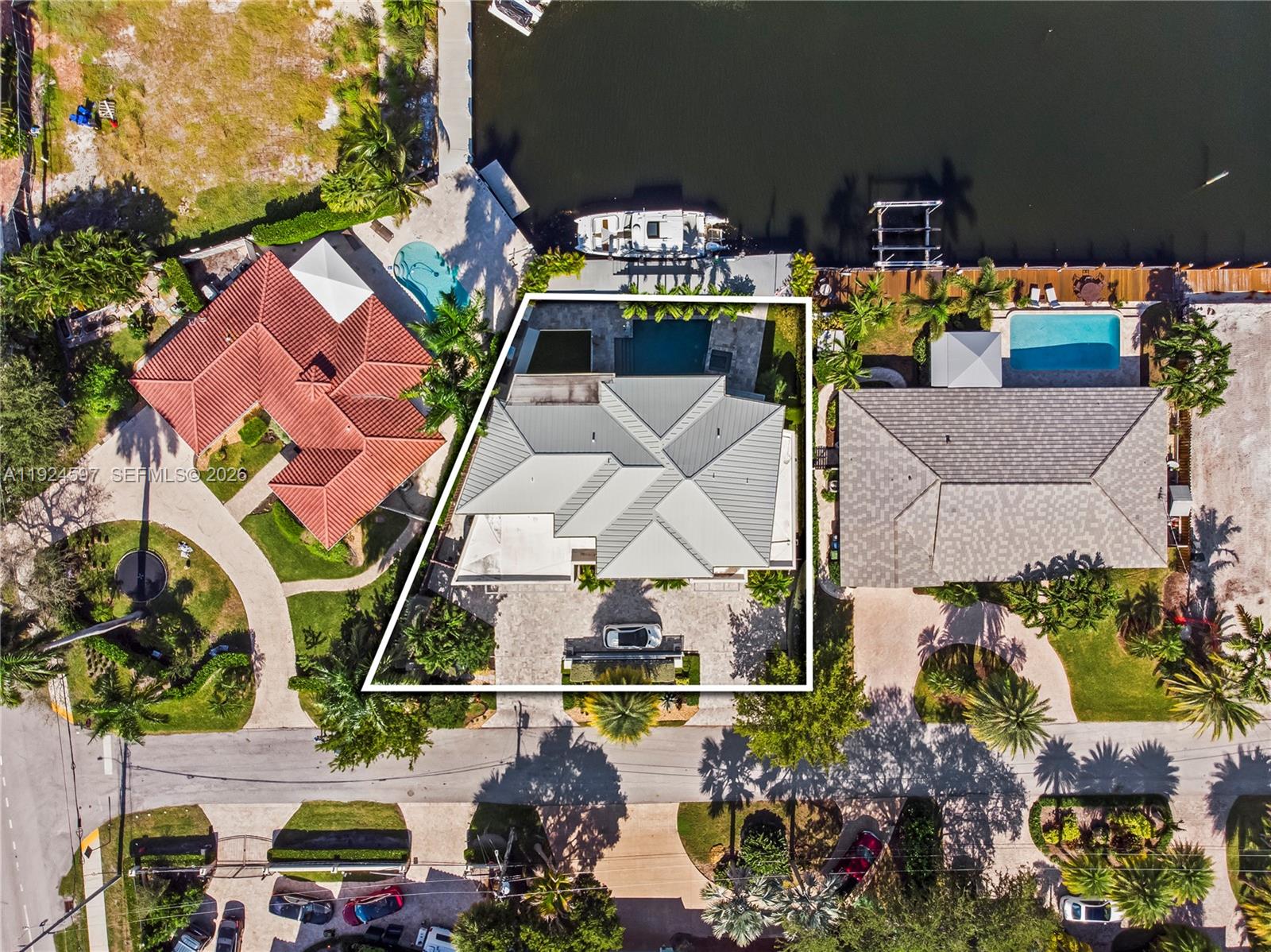 2809 NE 24th Pl Fort Lauderdale, FL 33305