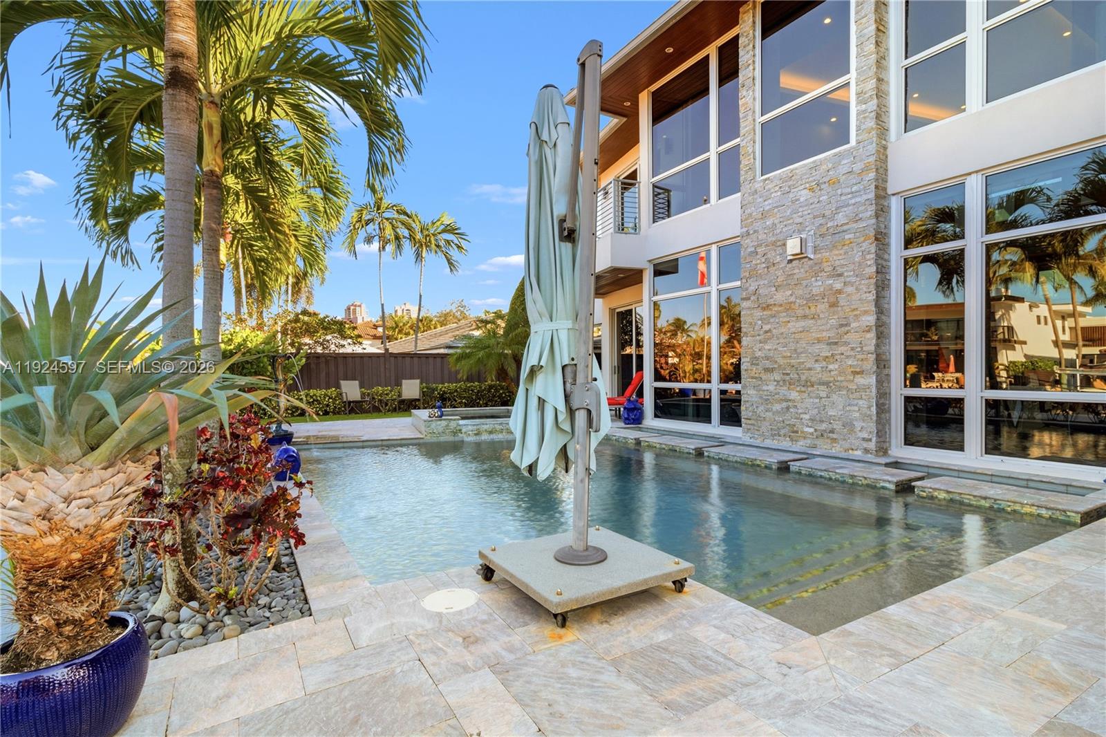 2809 NE 24th Pl Fort Lauderdale, FL 33305