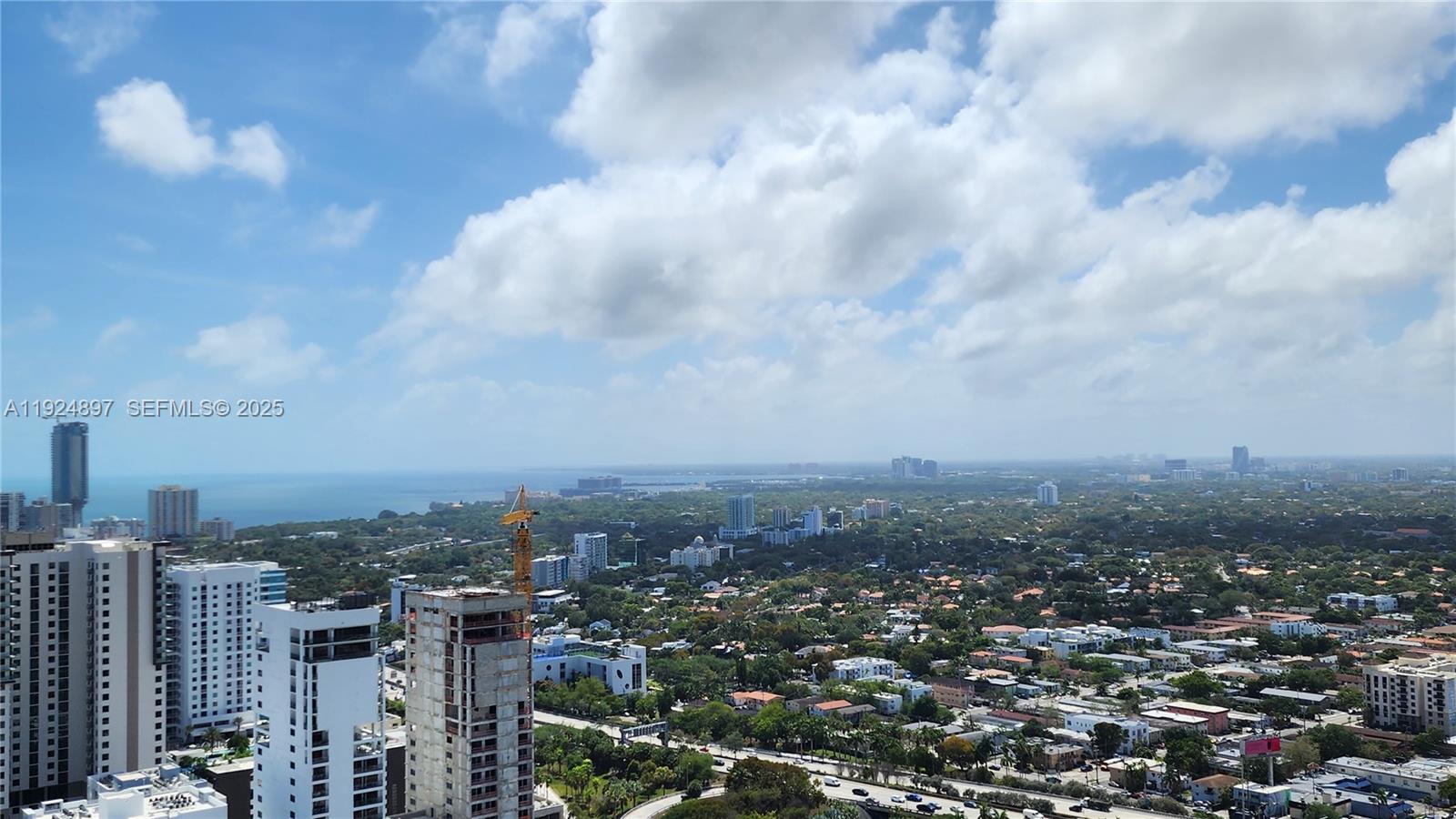 185 SW 7th St #3814 Miami, FL 33130