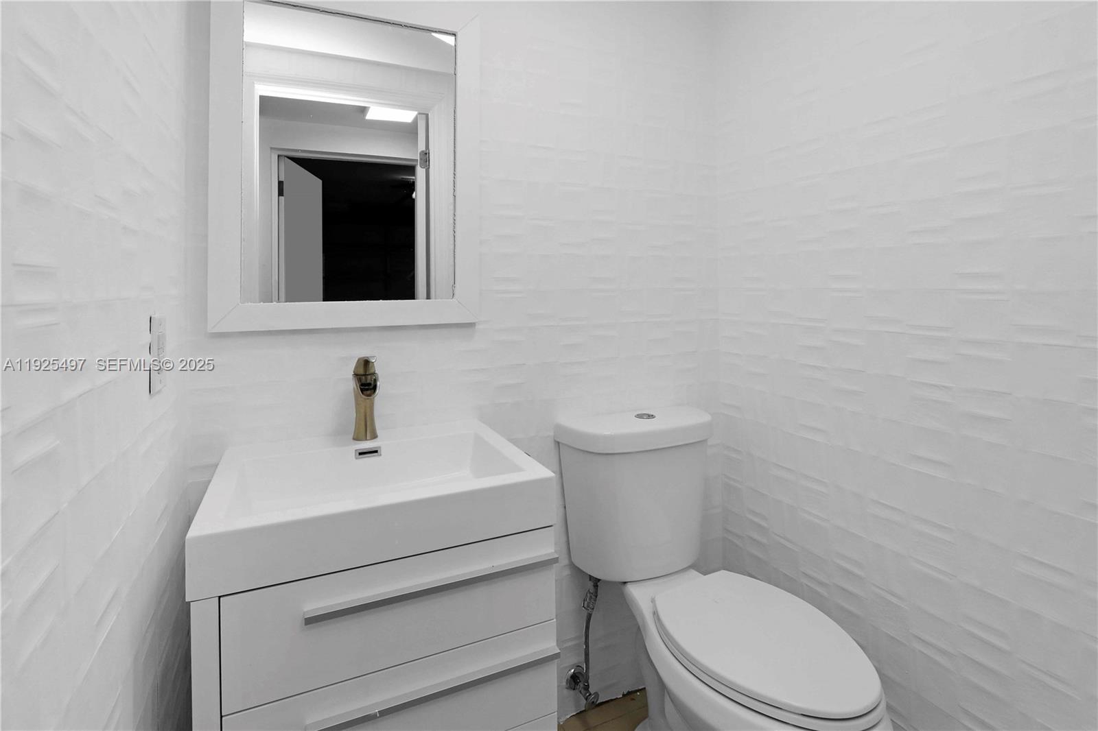 832 Wallace St Coral Gables, FL 33134