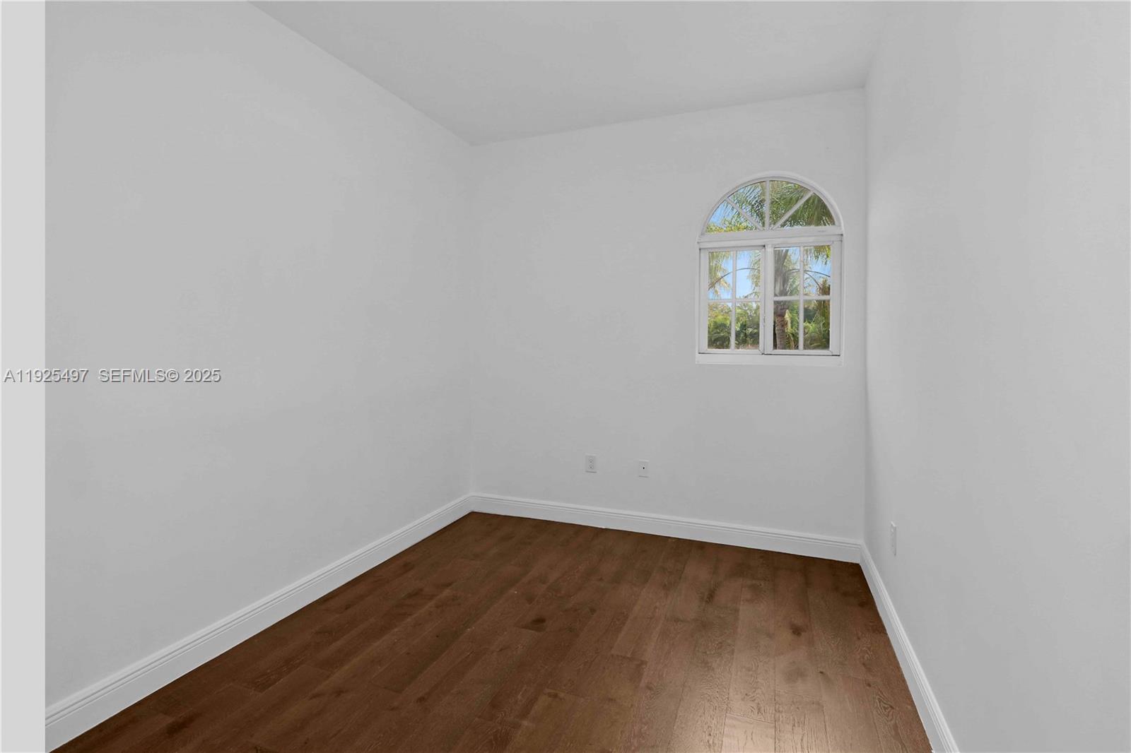 832 Wallace St Coral Gables, FL 33134